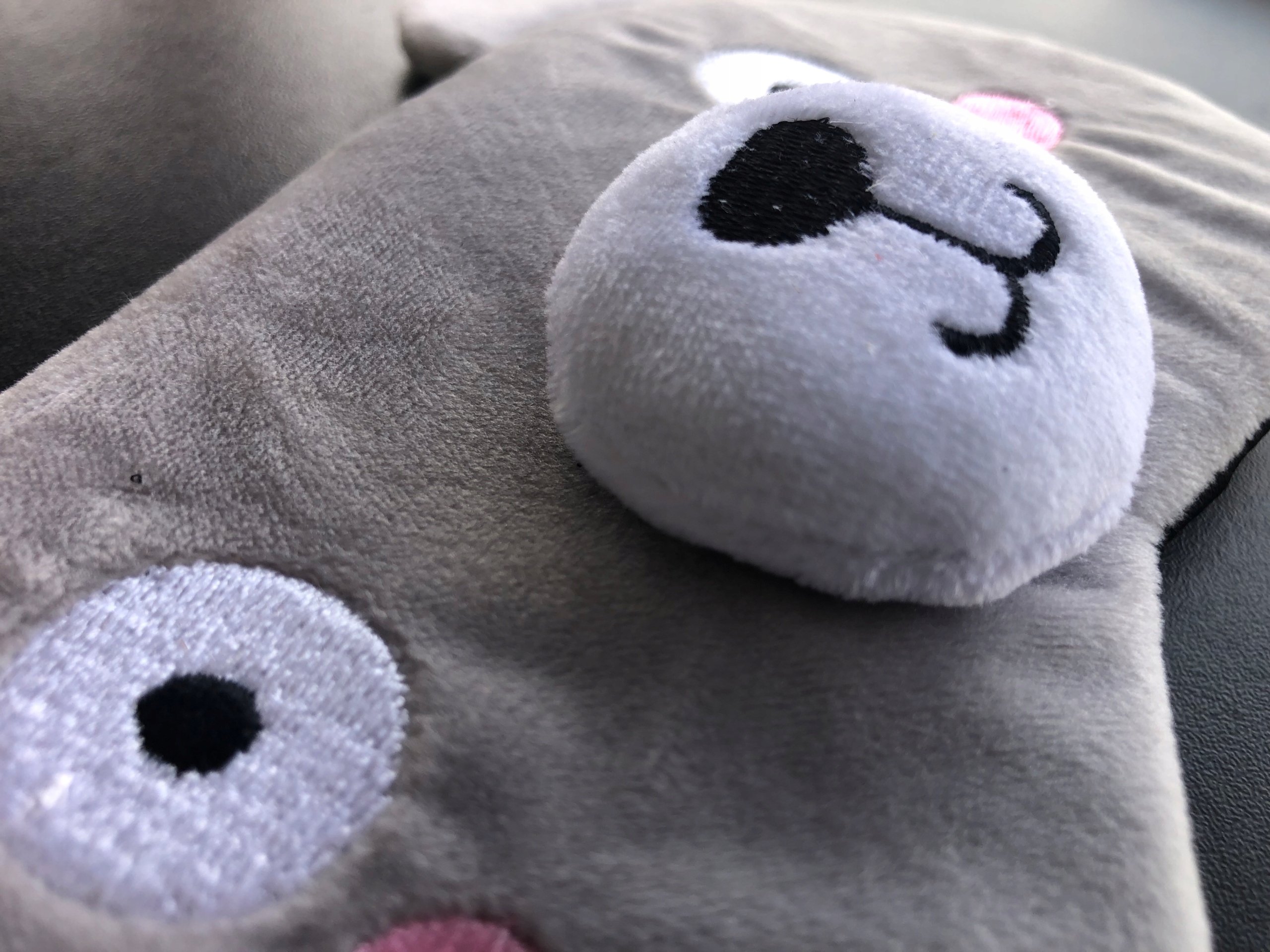 MASKA OPASKA NA OCZY DO SPANIA SNU RELAKSU miś misiek szary OLDMAN PLUSZOWA Materiał dominujący poliester