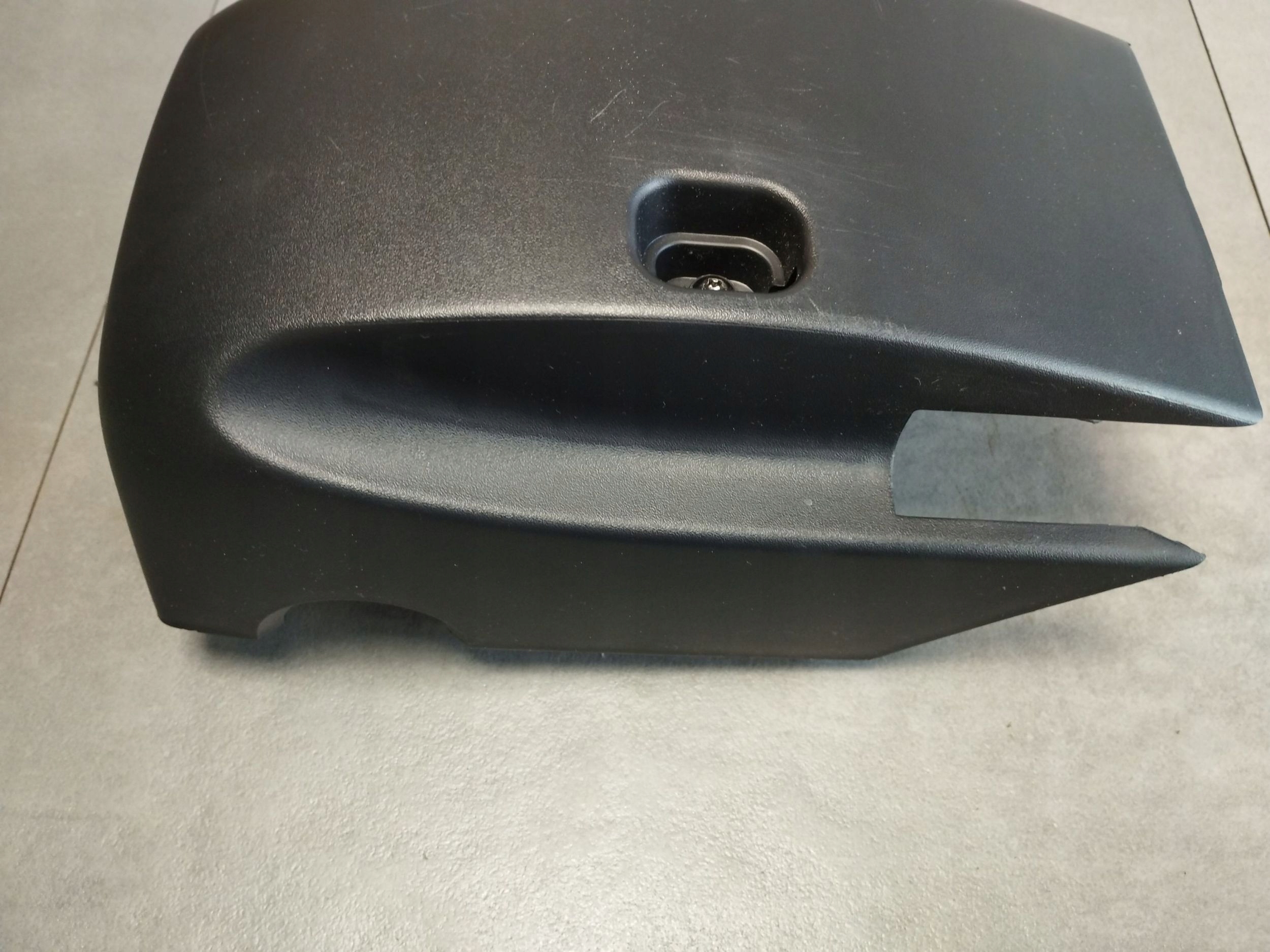 Cupra Formentor Blende Abdeckung der Lenksäule lenkrad 5FA858625