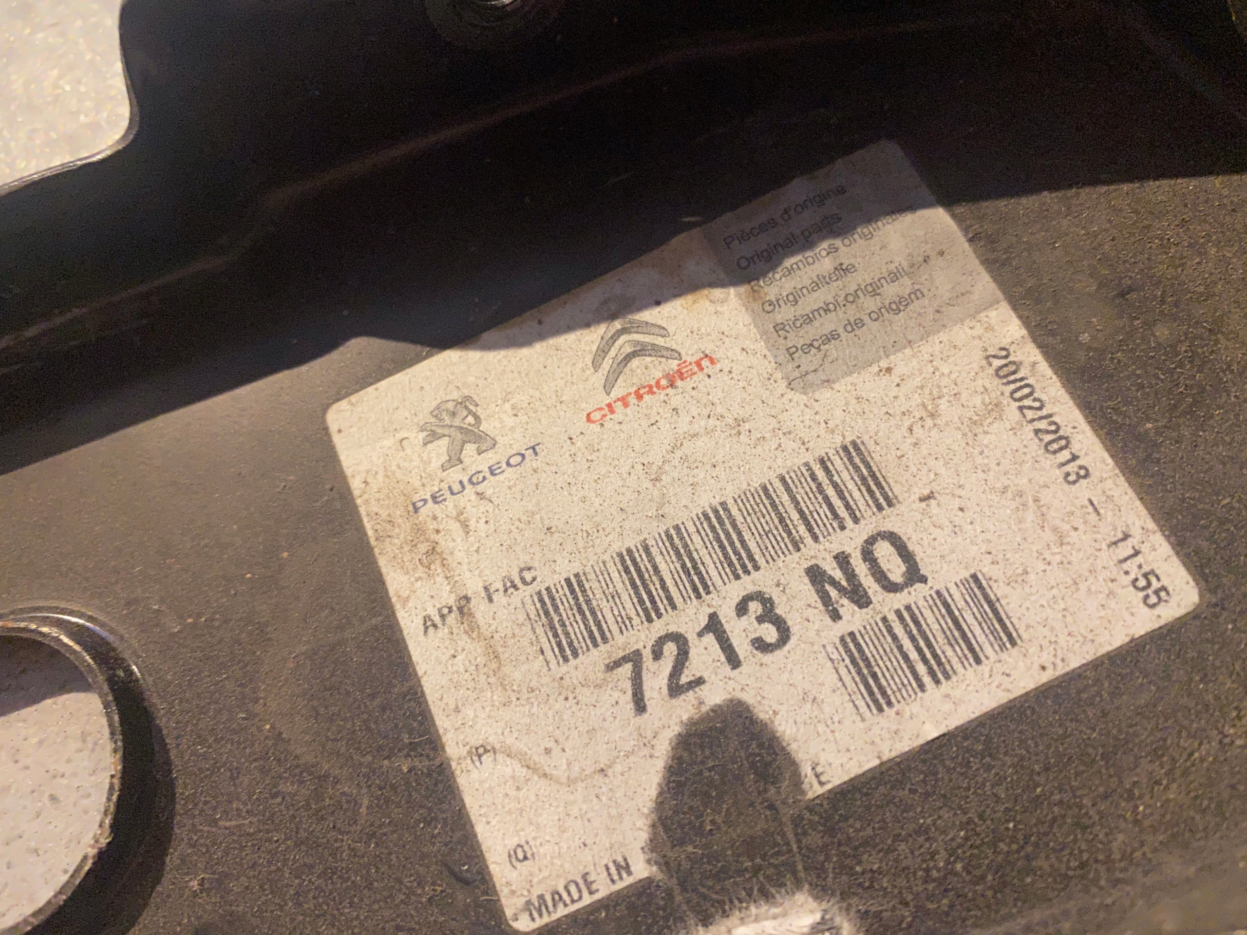 ŁĄCZNIK PASA OKULAR PRAWY BERLINGO PARTNER Typ samochodu Samochody osobowe