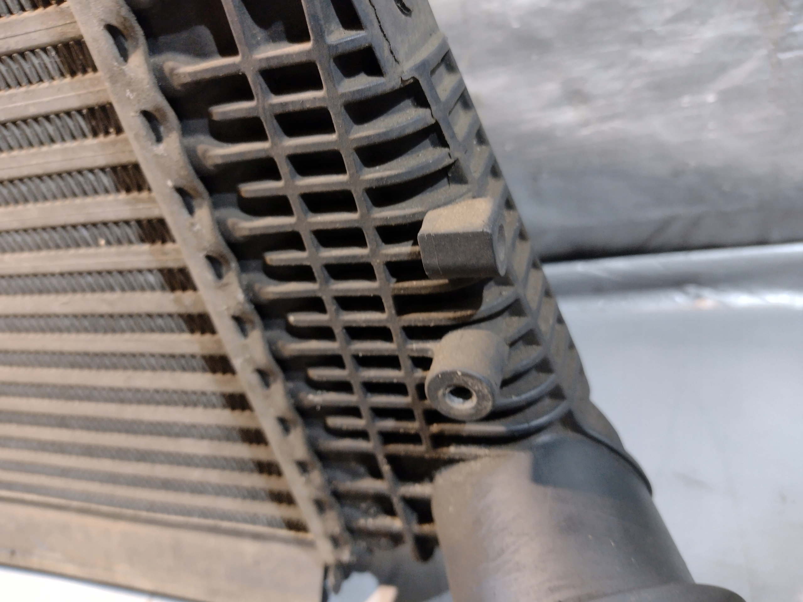 Intercooler Volkswagen Passat B6 2,0TDI 3C0145805G