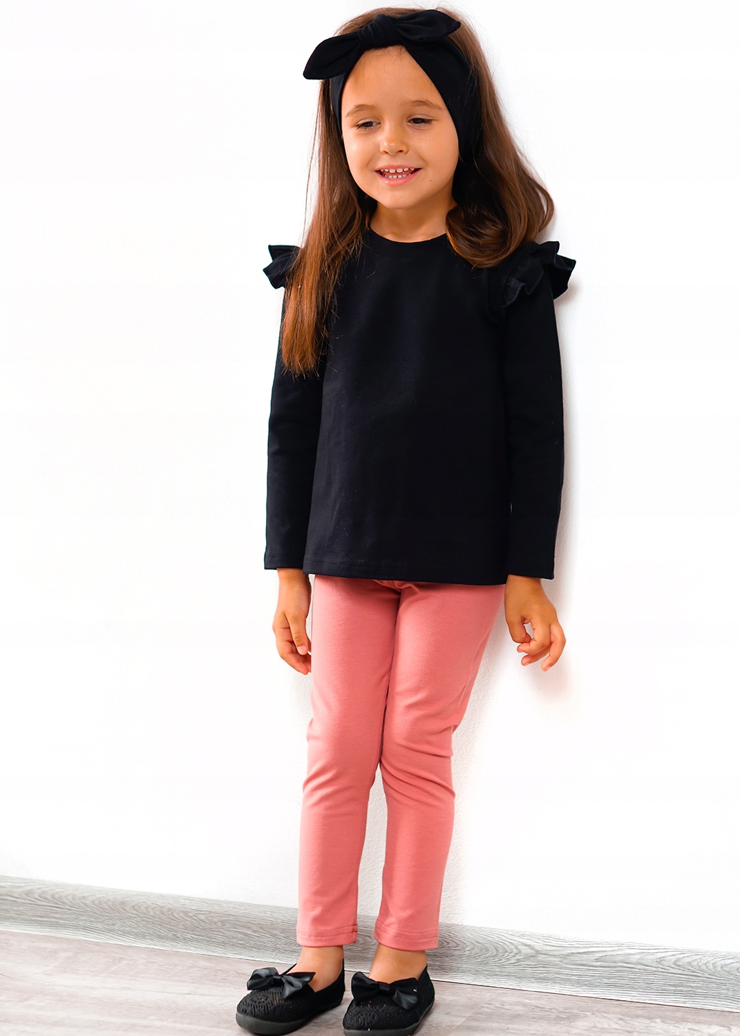 Bluzka bawełniana na długi rękaw z falbanką dla dziewczynki 116 CZARNA BAYA Marka Baya