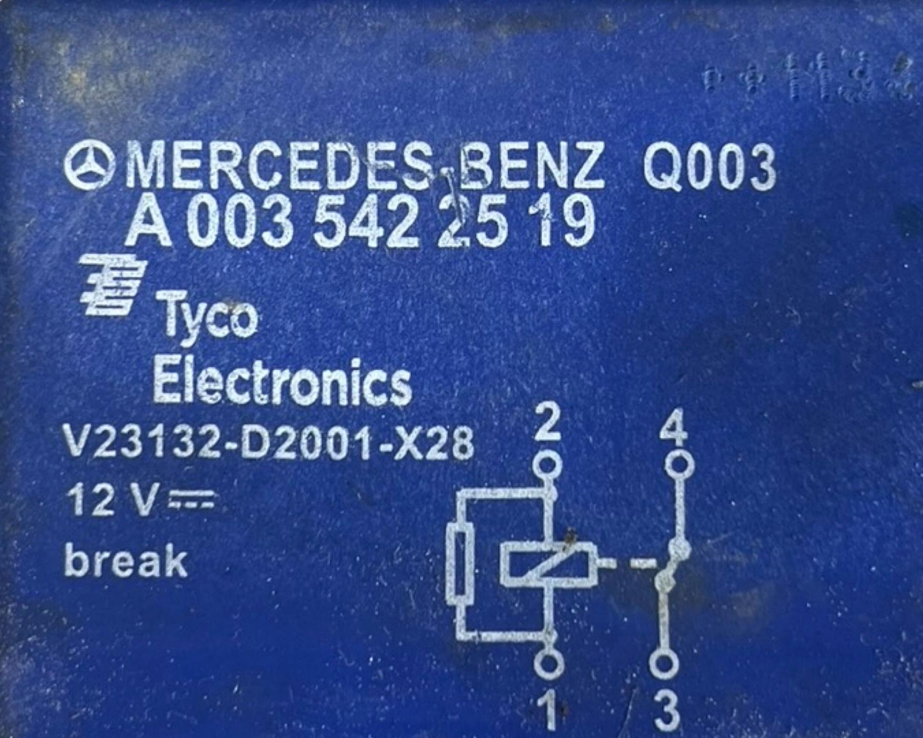 relay Mercedes-Benz A W169 facelift 2011 A0035422519