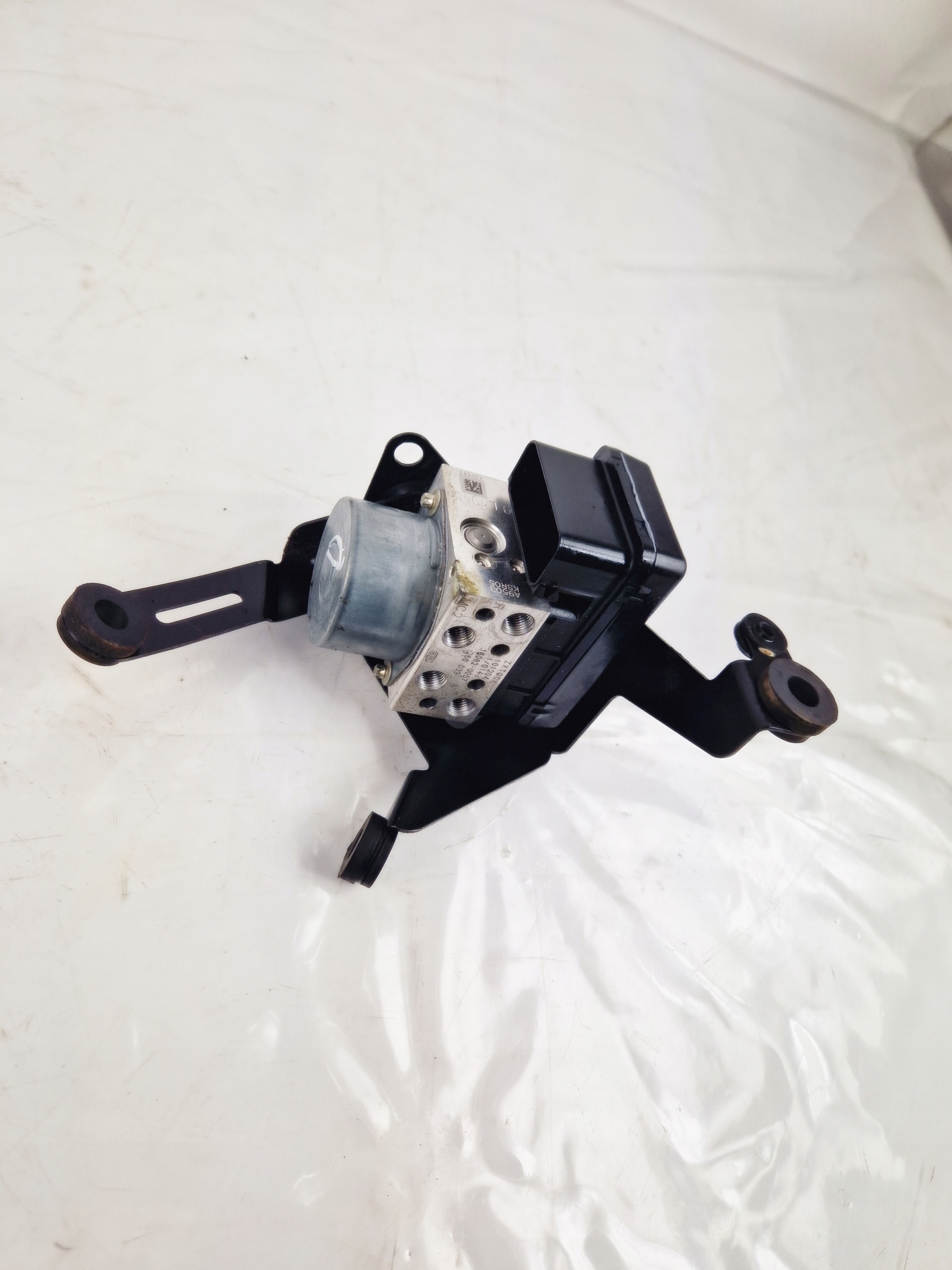 KAWASAKI ZX-10R 11-15 НАСОС ABS