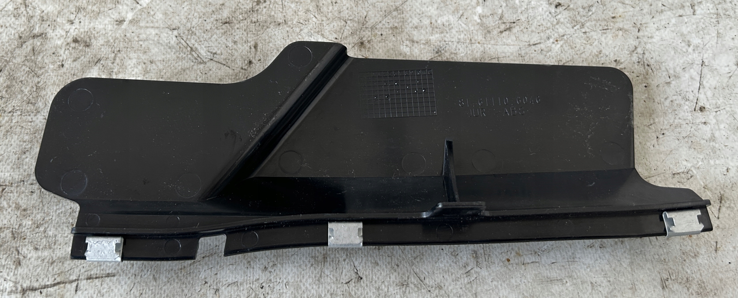 OSŁONA PRAWA MASKI MAN TGS 81611106046