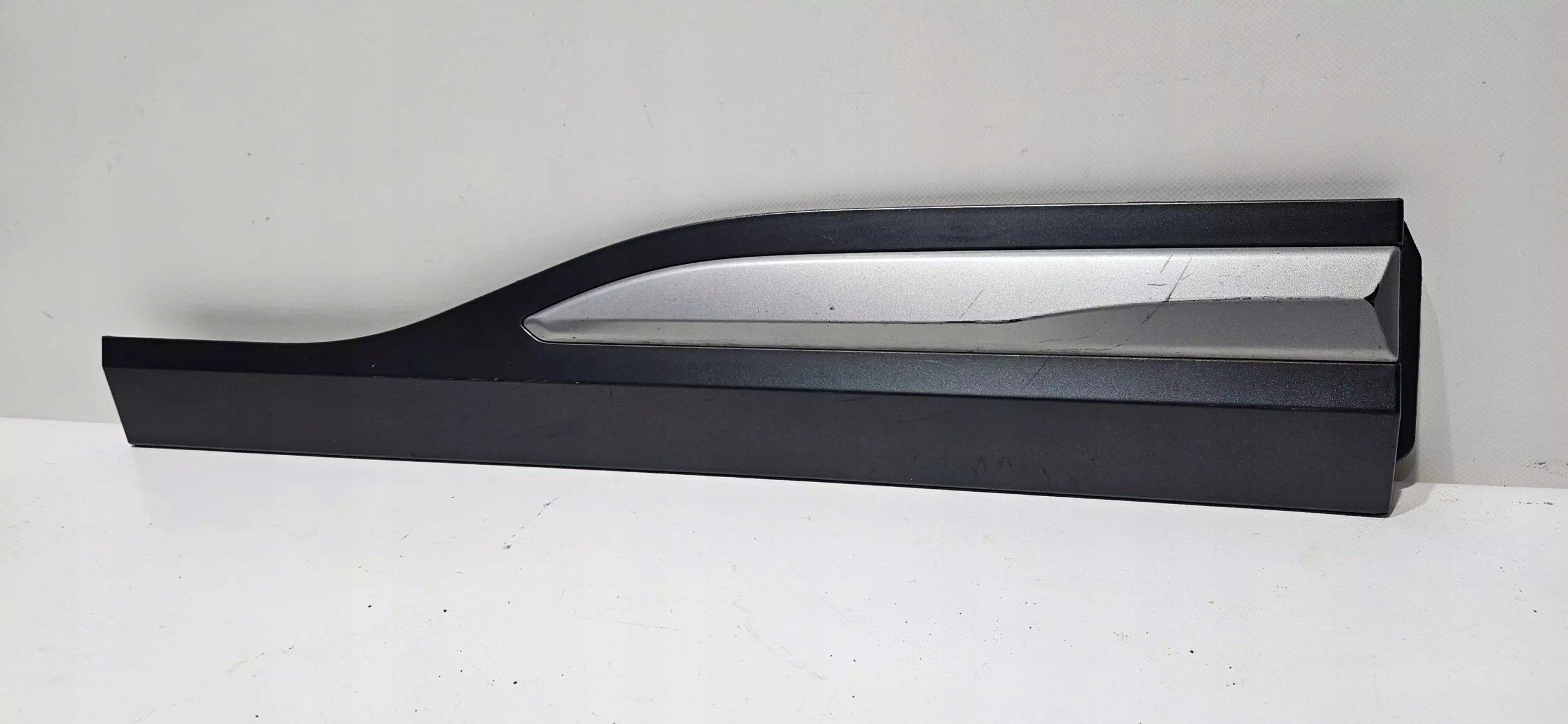 moulding door right rear part HYUNDAI KONA 2017- ORYG