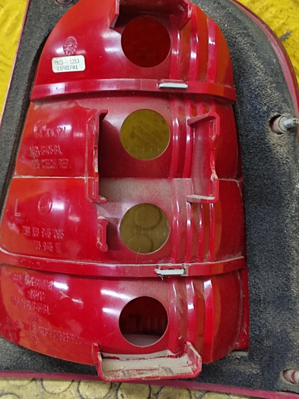 SKODA OCTAVIA and light left rear part 1U6945095