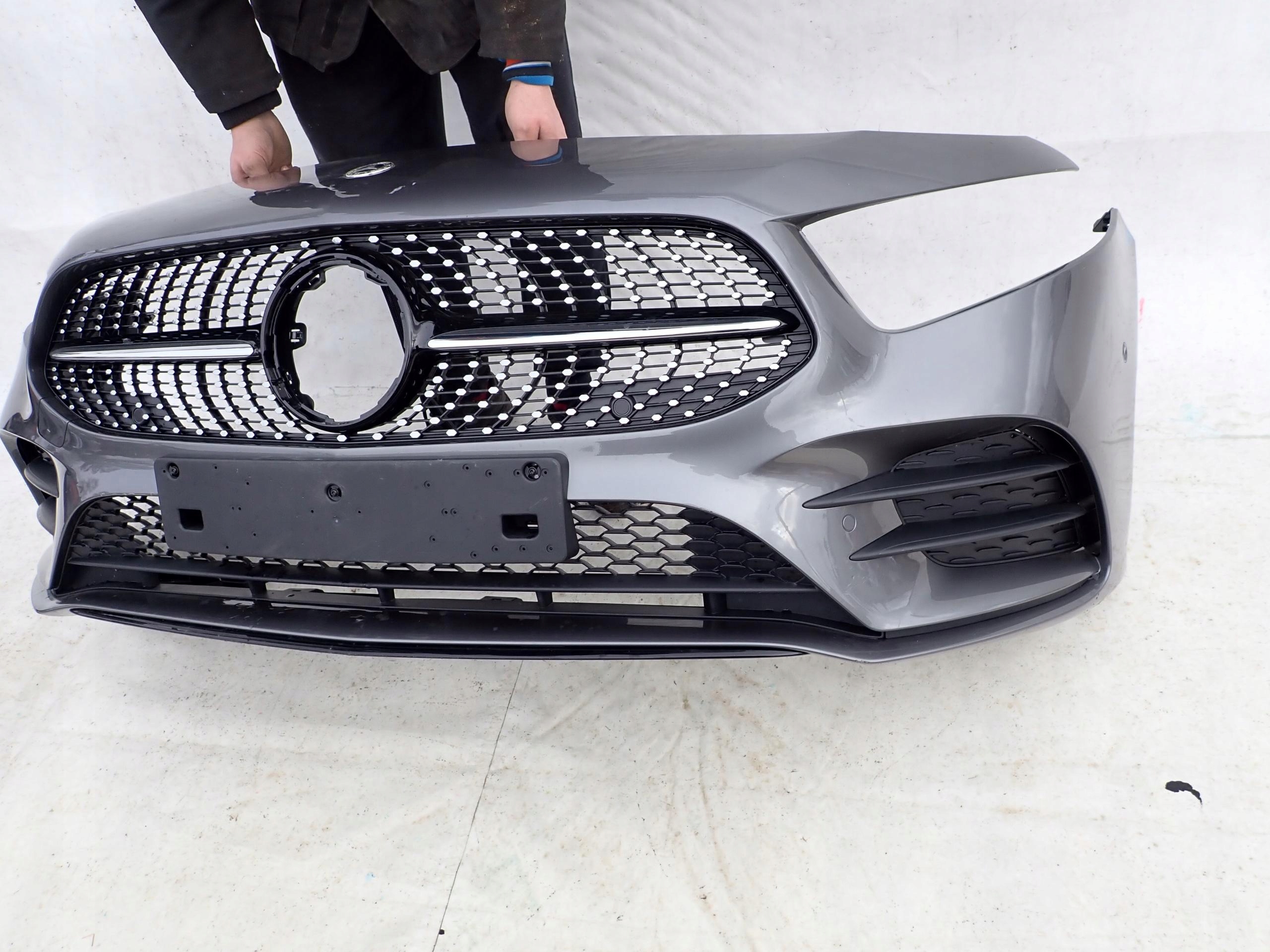 MERCEDES A-KLASA W177 AMG 18- bumper front PDC