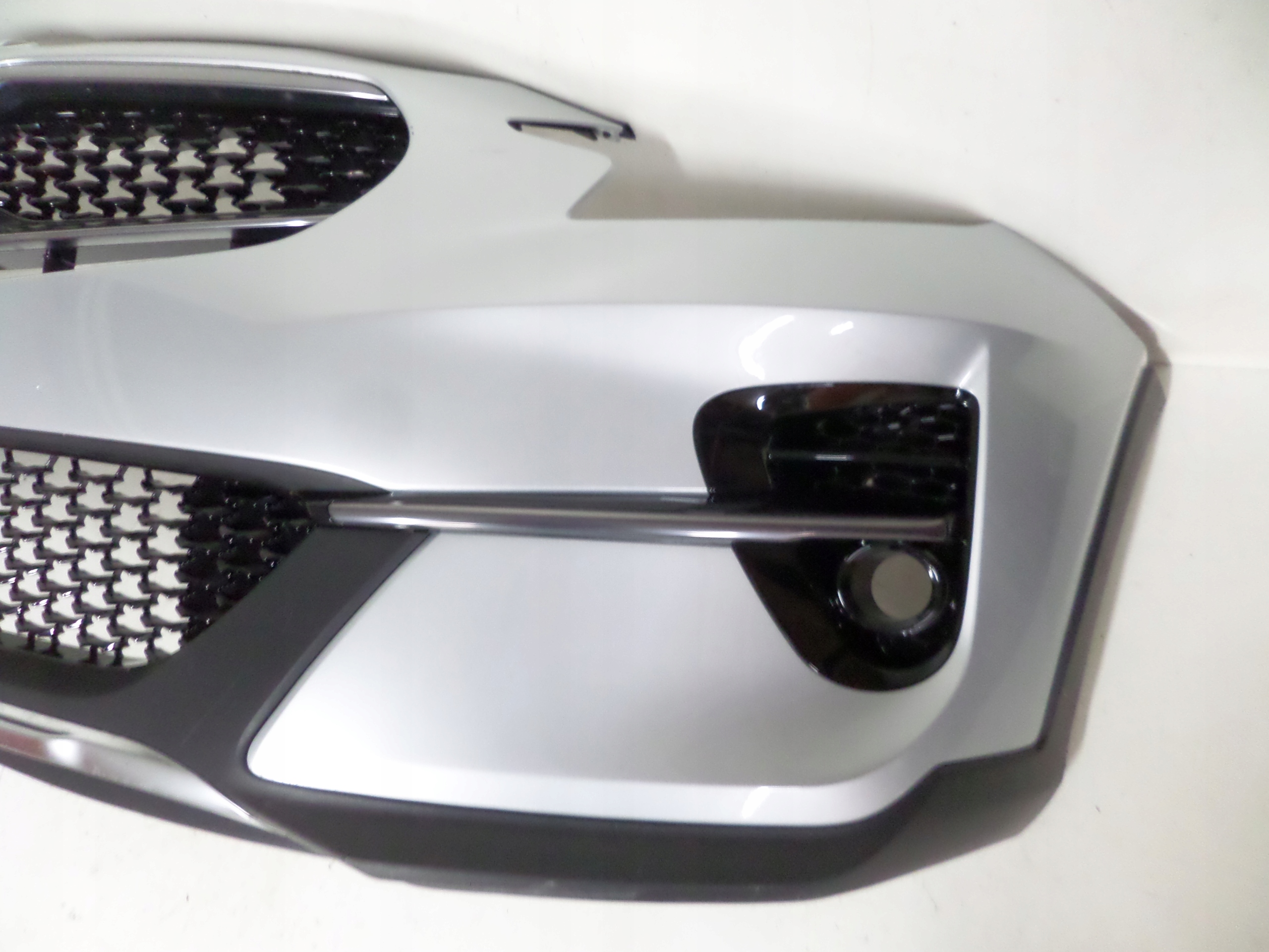 Frontstoßstange vorne KIA X-CEED XCEED 19