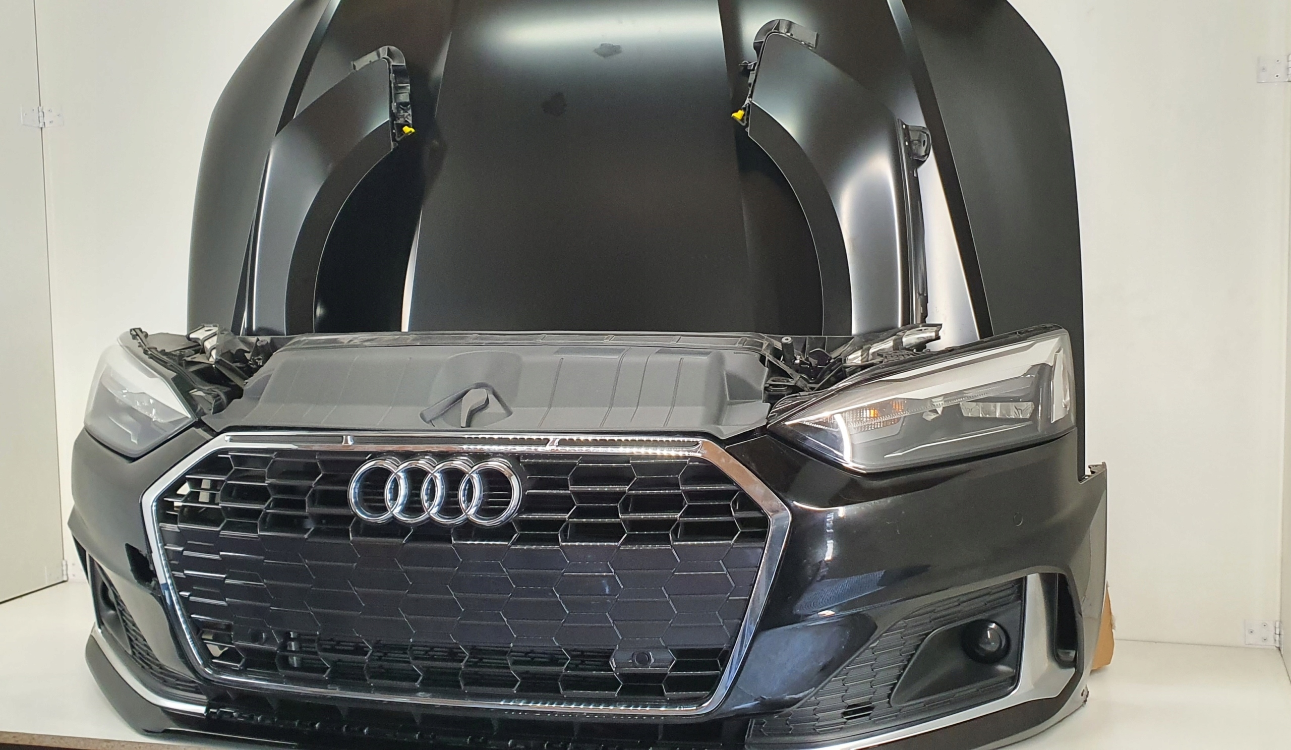 AUDI A5 8W6 LIFT 19- KOMPLETNY PRZÓD LED ZDERZAK Typ samochodu Samochody osobowe