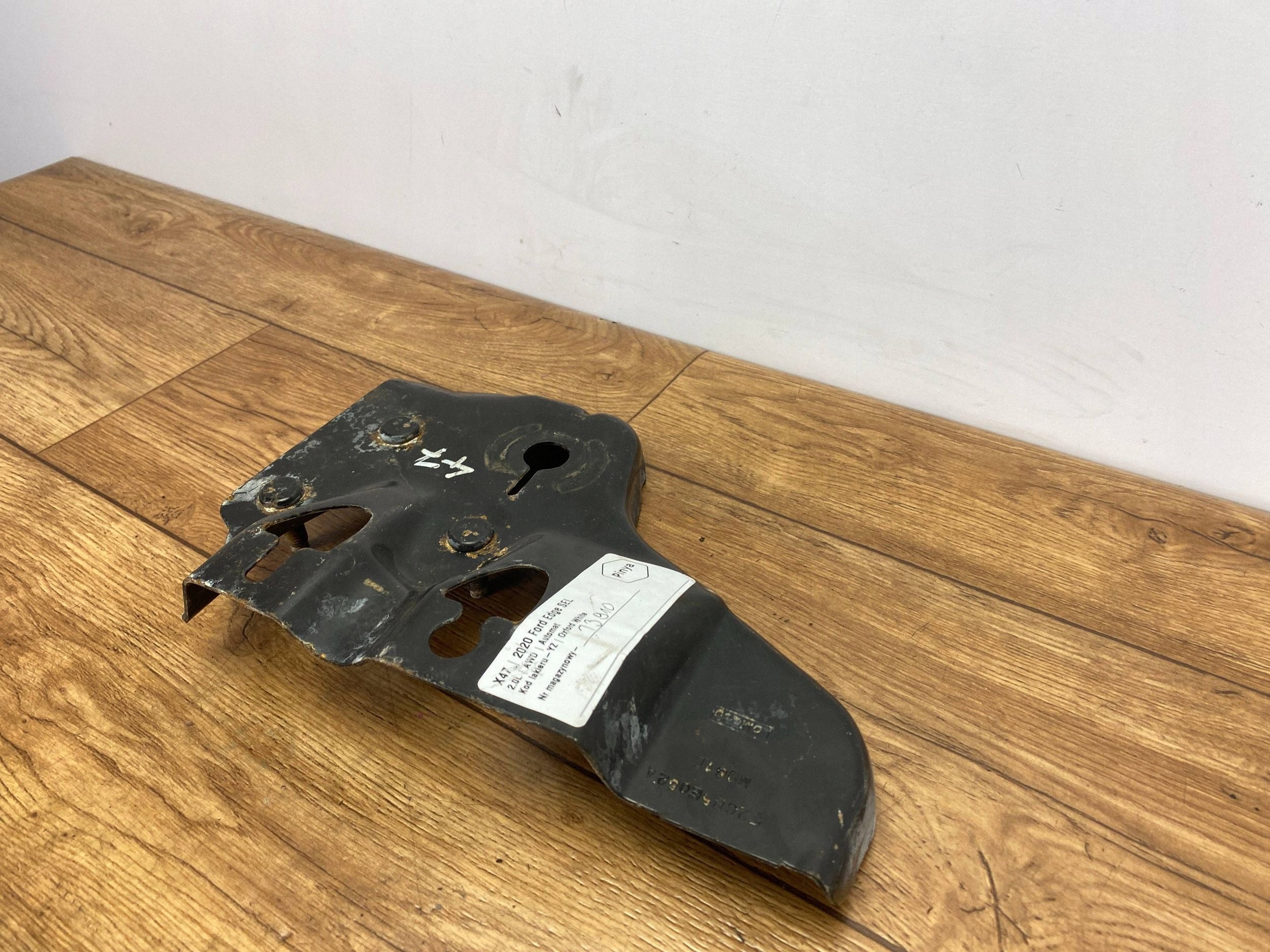 pillar siders holder Ford Edge II 2019