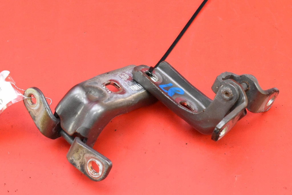 hinge hinges door left front A046057 CHEVROLET EQUINOX 2 II 10-15
