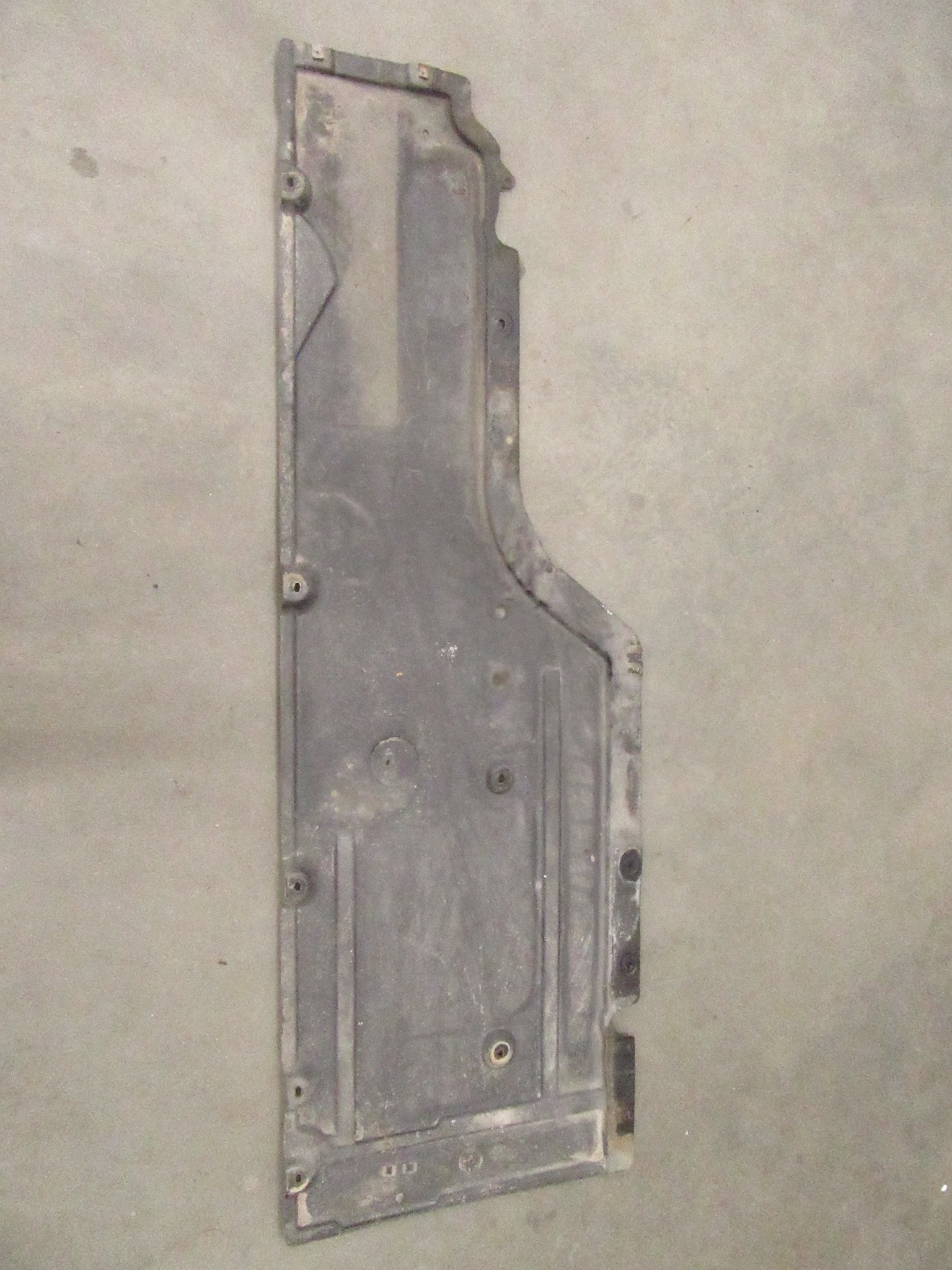 cover lower chassis left BMW e60 e61 sedan KOMBI