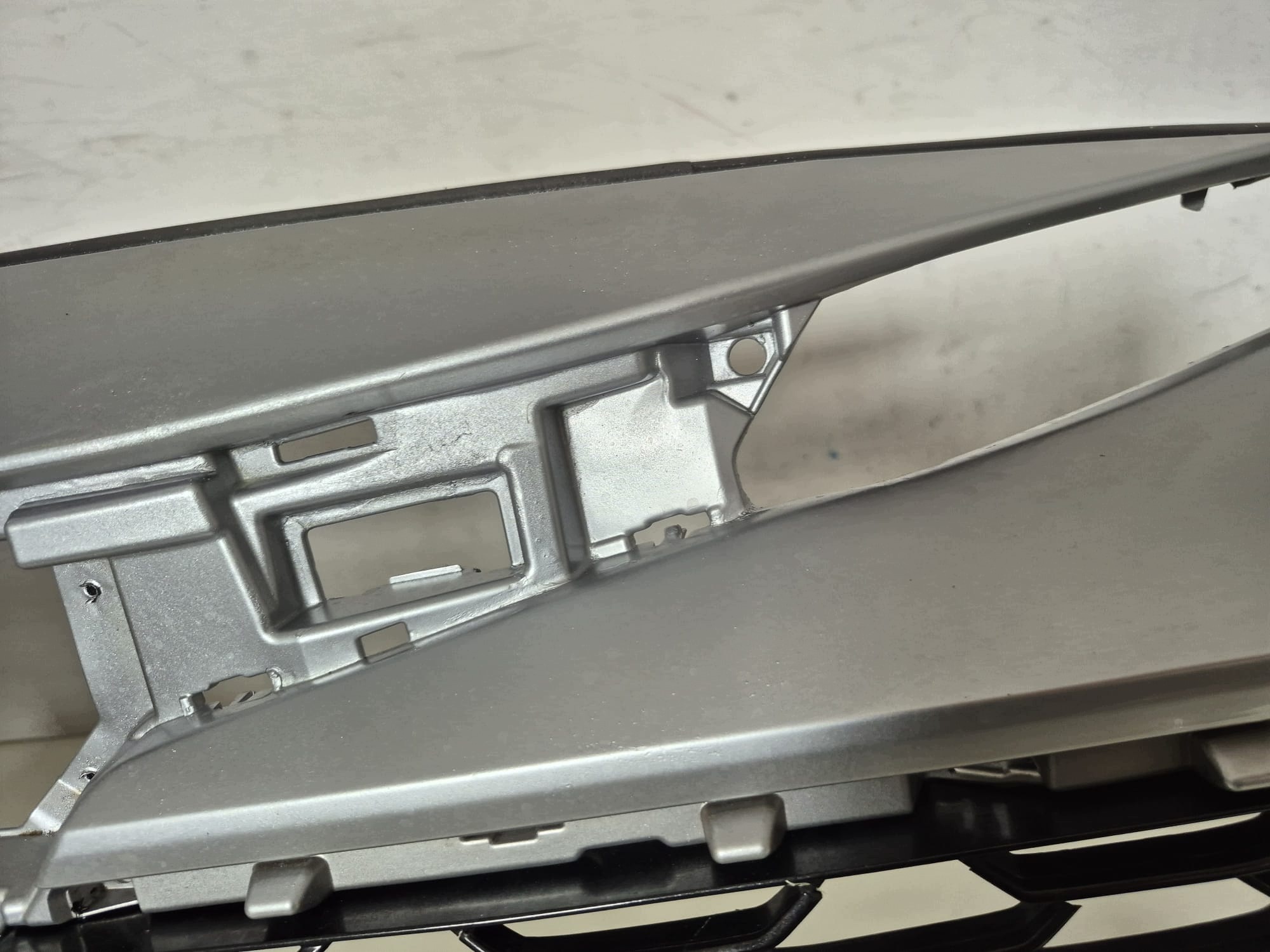 TOYOTA COROLLA XII E21 KOMBI HB bumper front front PDC 53112-02B10