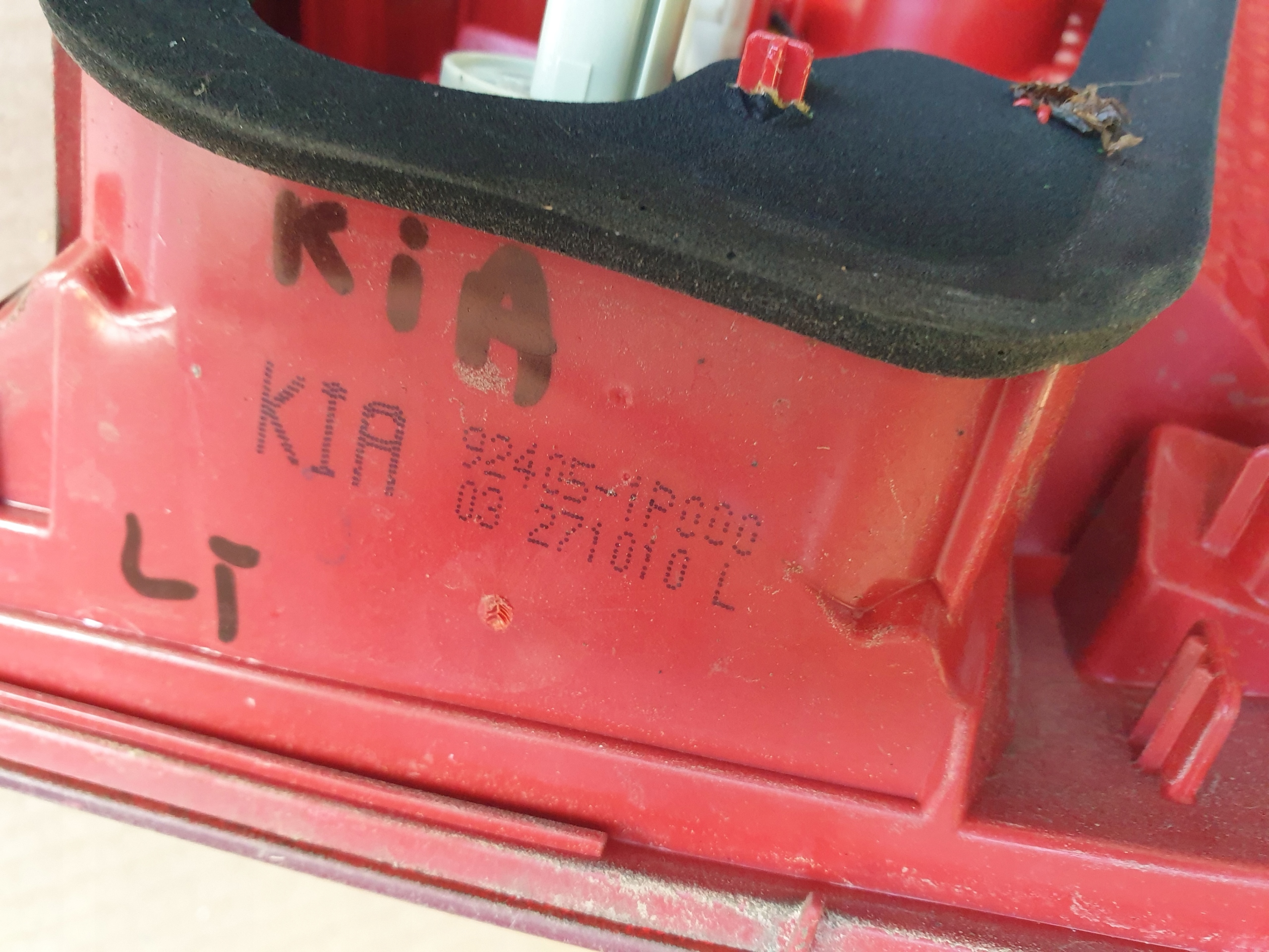 light rear left trunk door KIA VENGA 2009- 92405-1P000