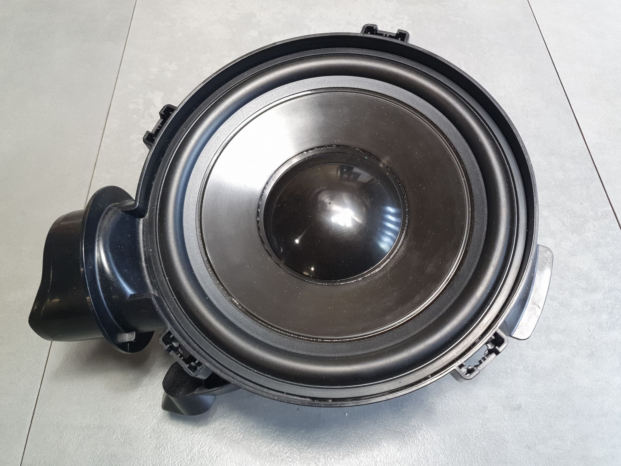 Audi A3 8Y speaker niskotonowy 8Y0035382