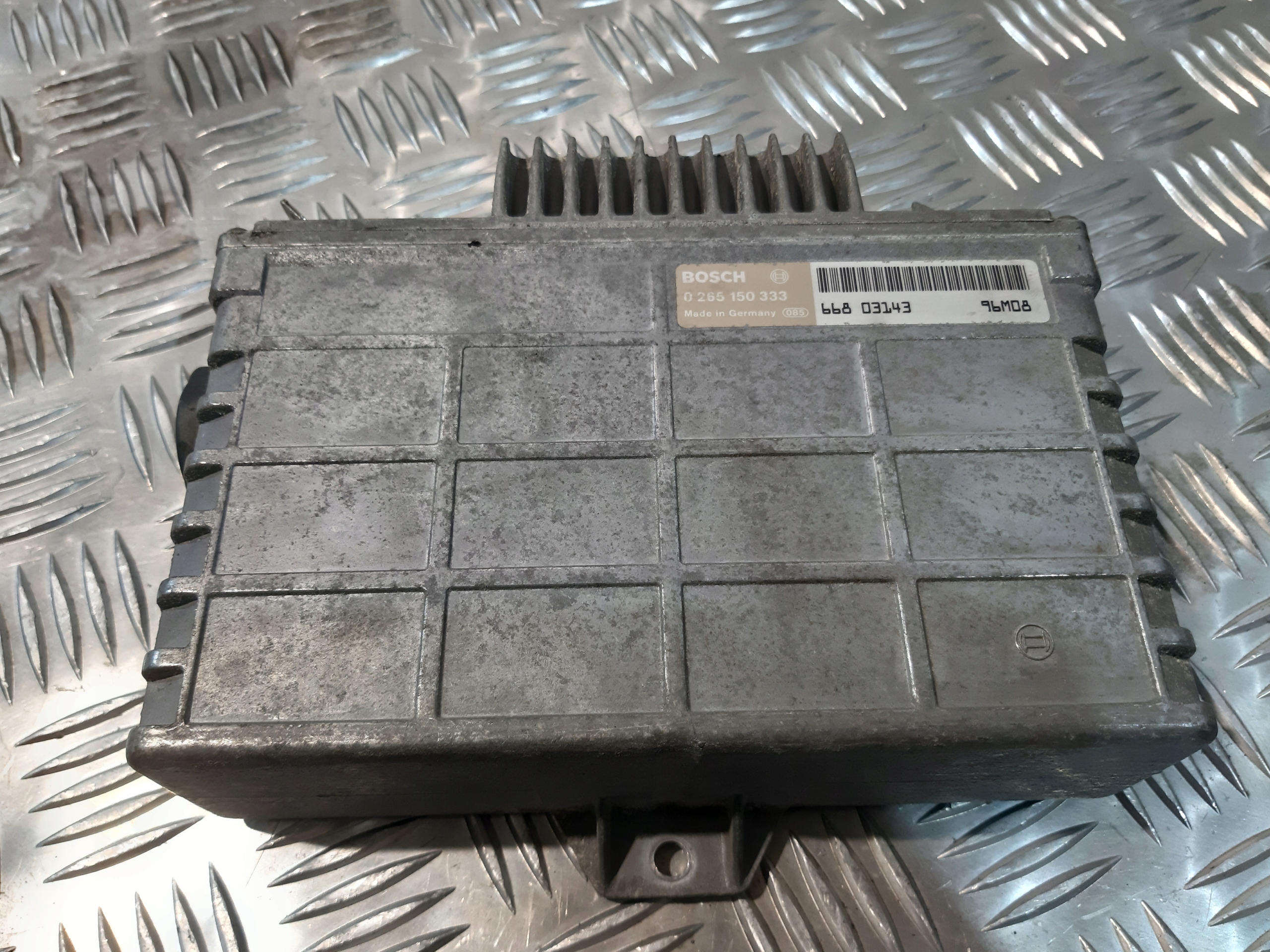 computer control unit ABS ASR BOSCH 0 265 150 333 MAN 0265150333