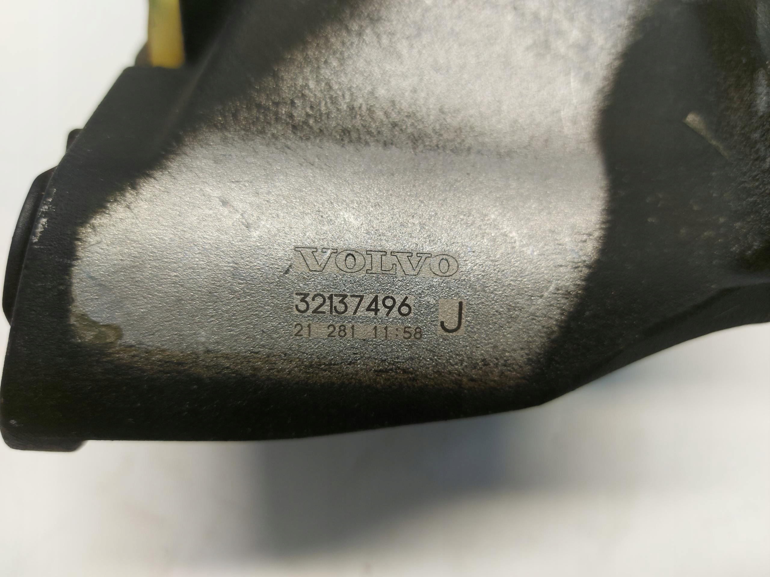 Volvo XC90 II LIFT B5 2021 holder engine mount 2.0d 32137496