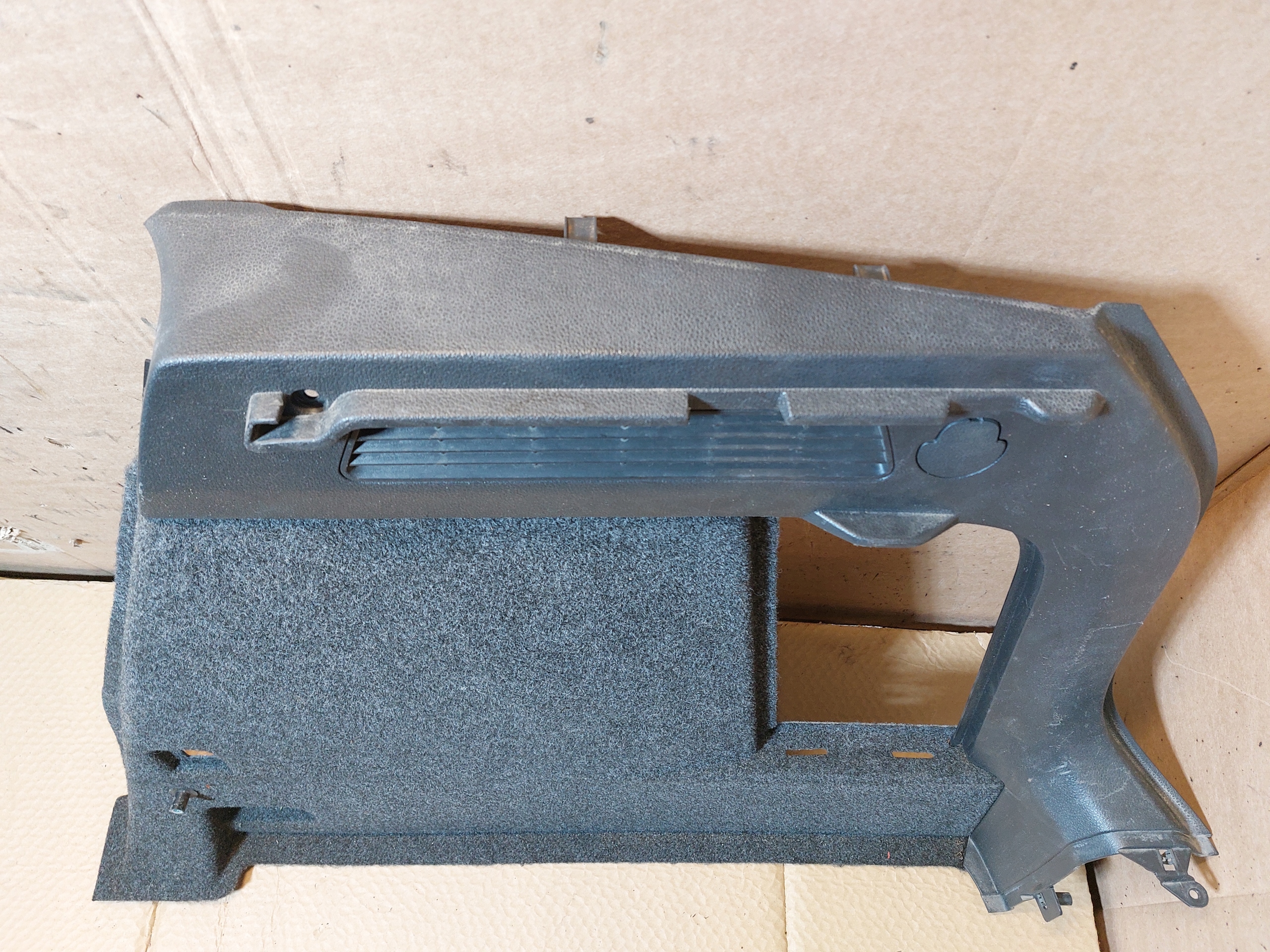boot upholstery right VW TIGUAN and