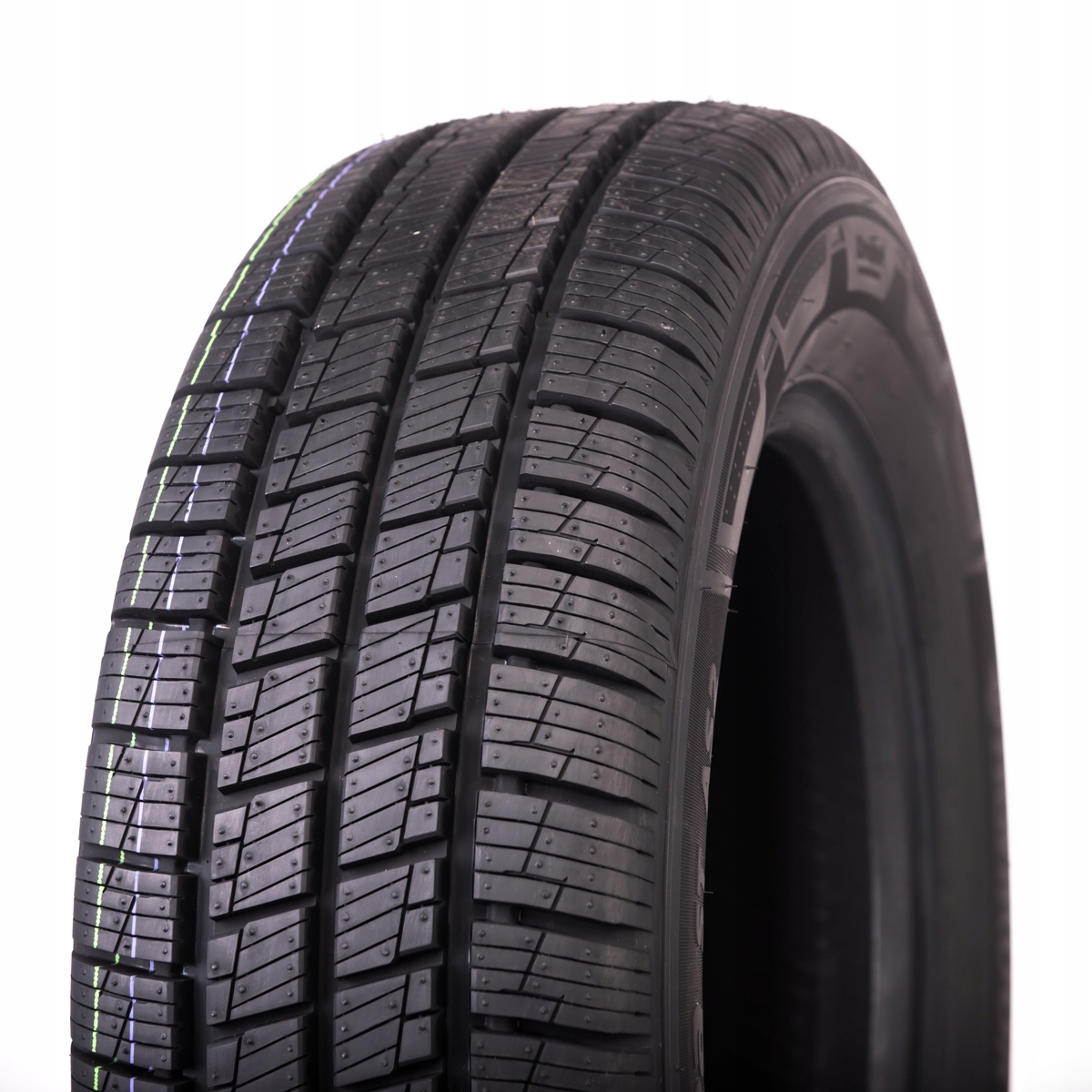 2X всесезонные шины 225 / 70R15 Hankook RA30 S C