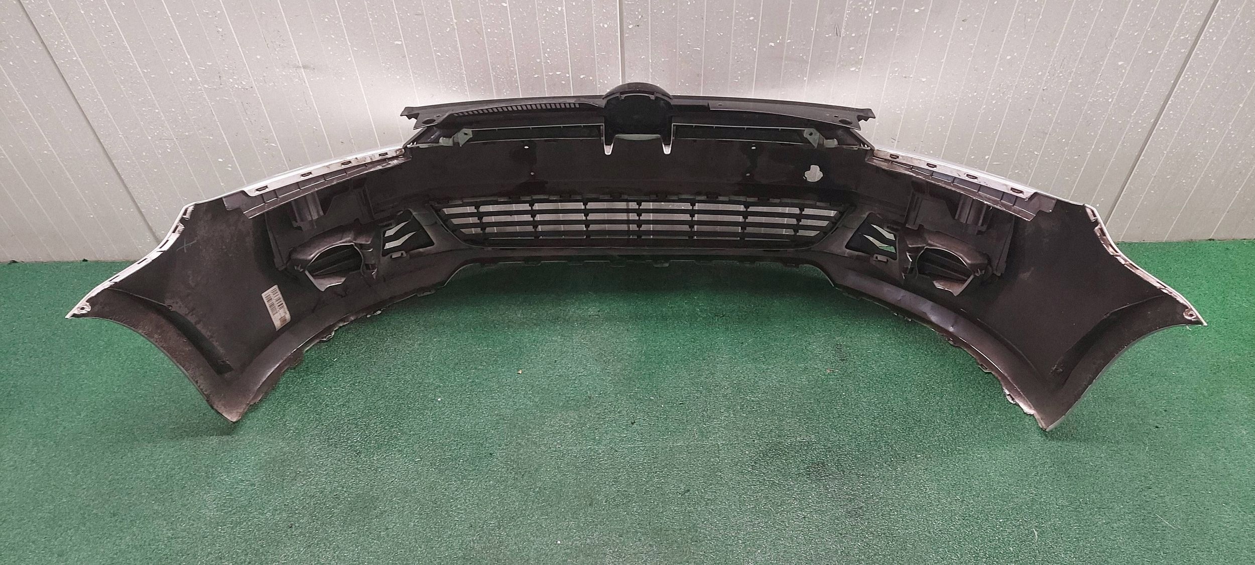 bumper front VW GOLF VI 6 HB R-LINE LAK: LA7W