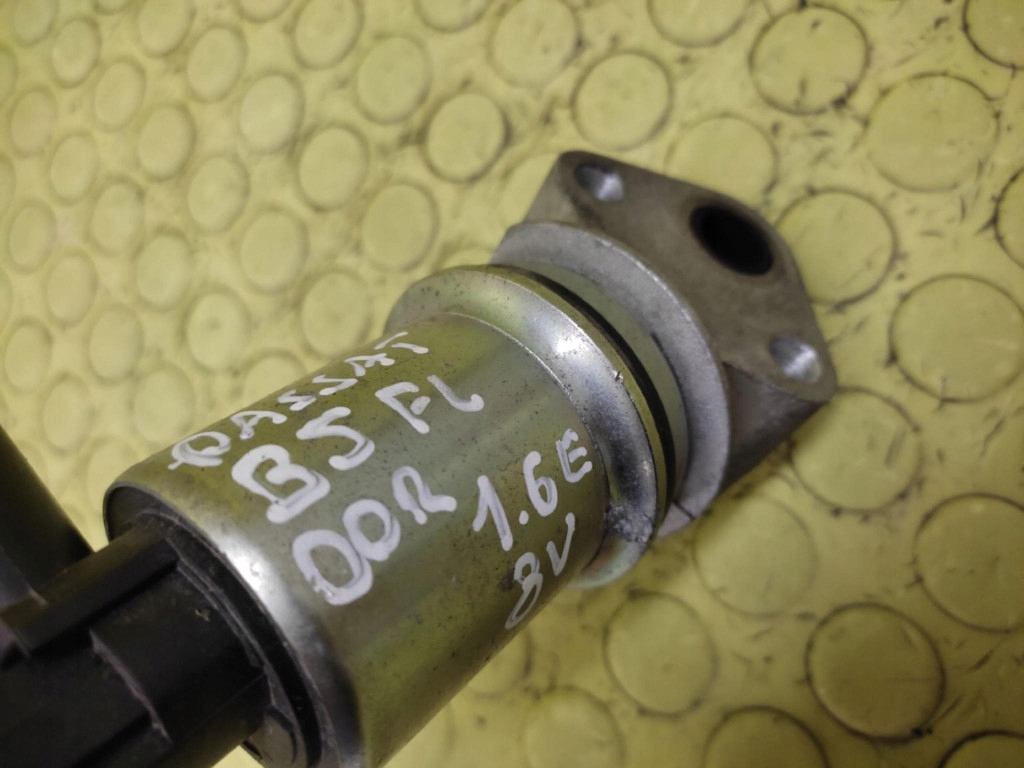 VW PASSAT B5 FL 1.6 EGR valve EV071