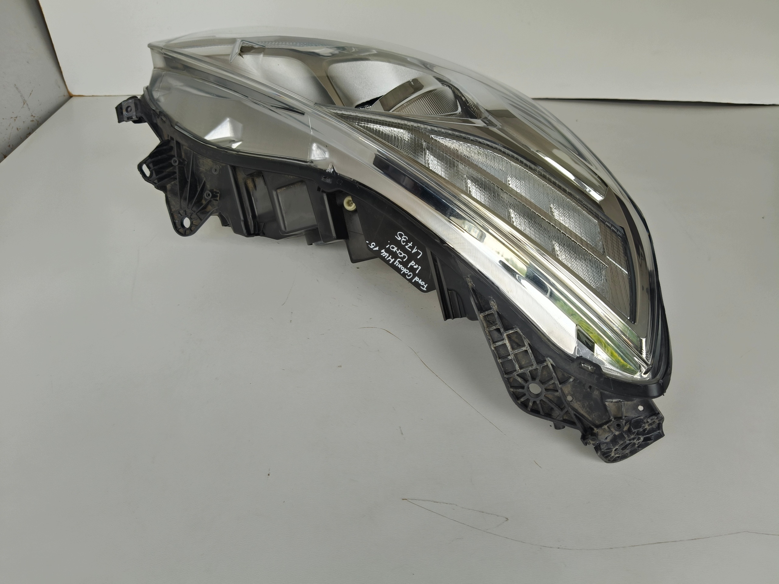 light right REFLEKTOR FORD GALAXY MK4 15