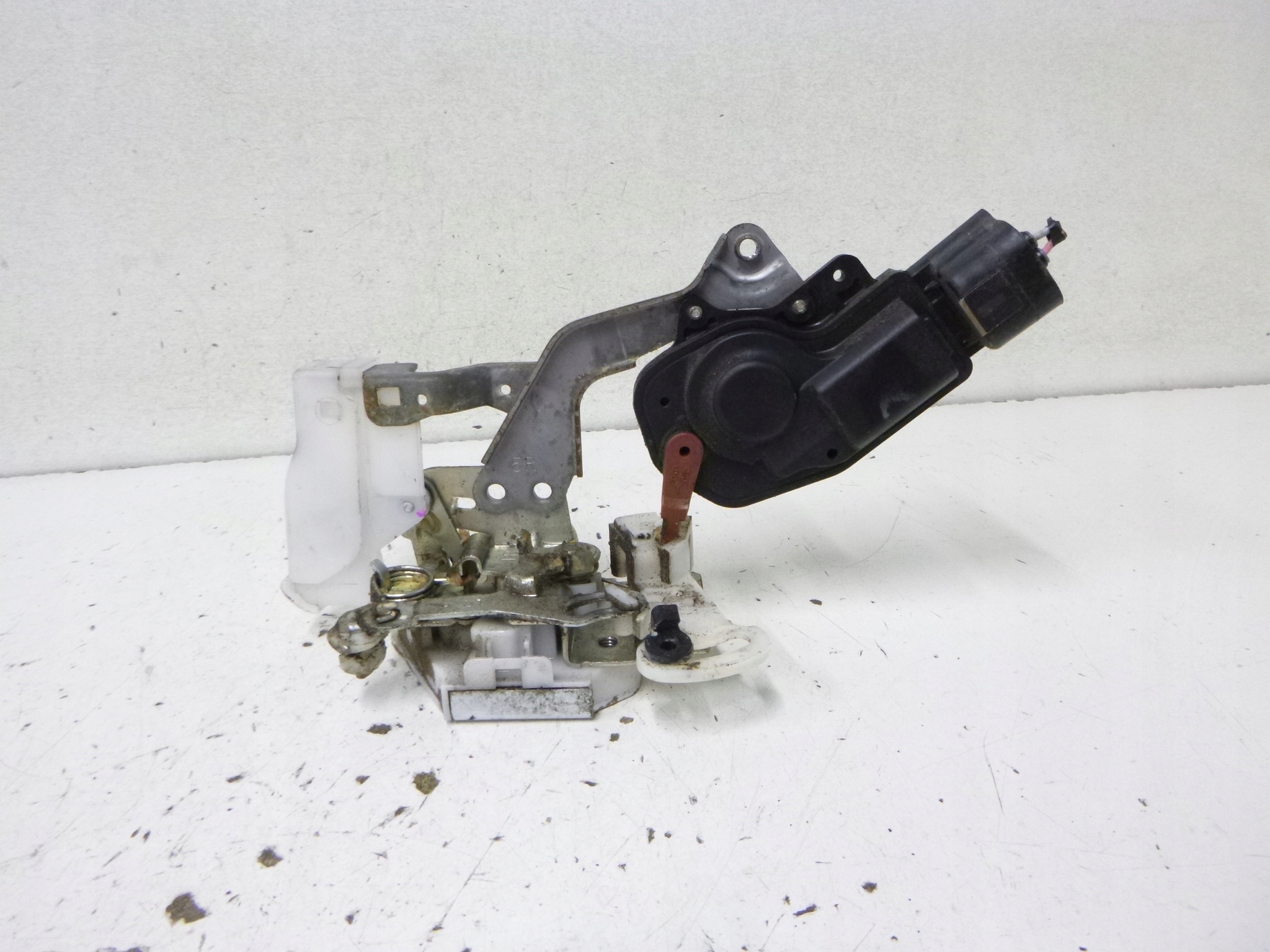 lock door front right Toyota Aygo Lift 2010r.