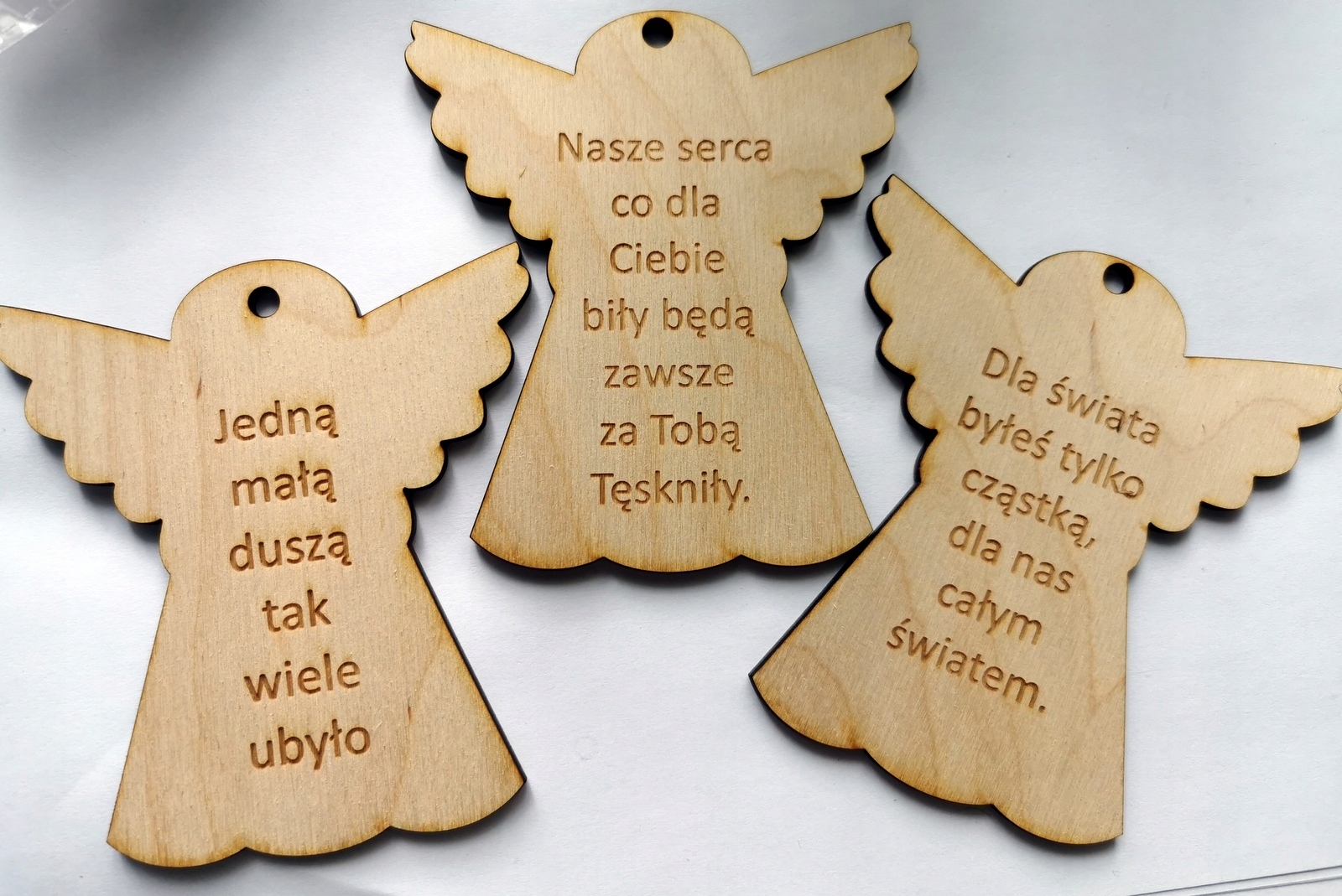 

Drewniana zawieszka na znicz Anioł grawer jakość I