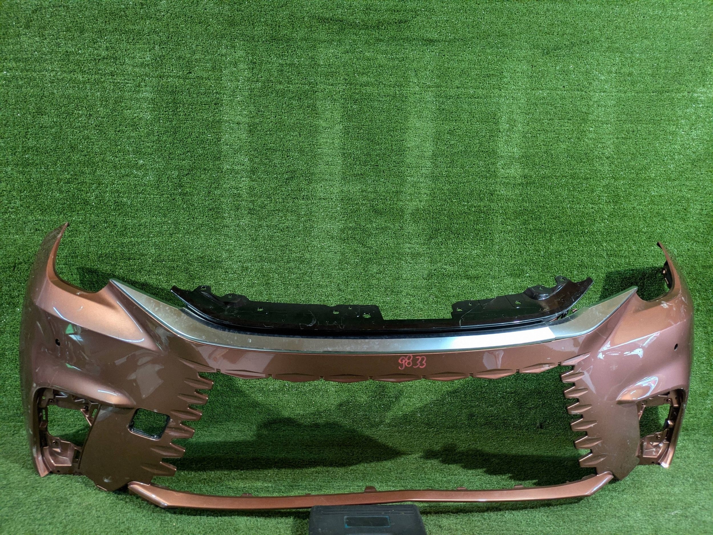 front bumper front LEXUS LBX 23- NR.Z9833