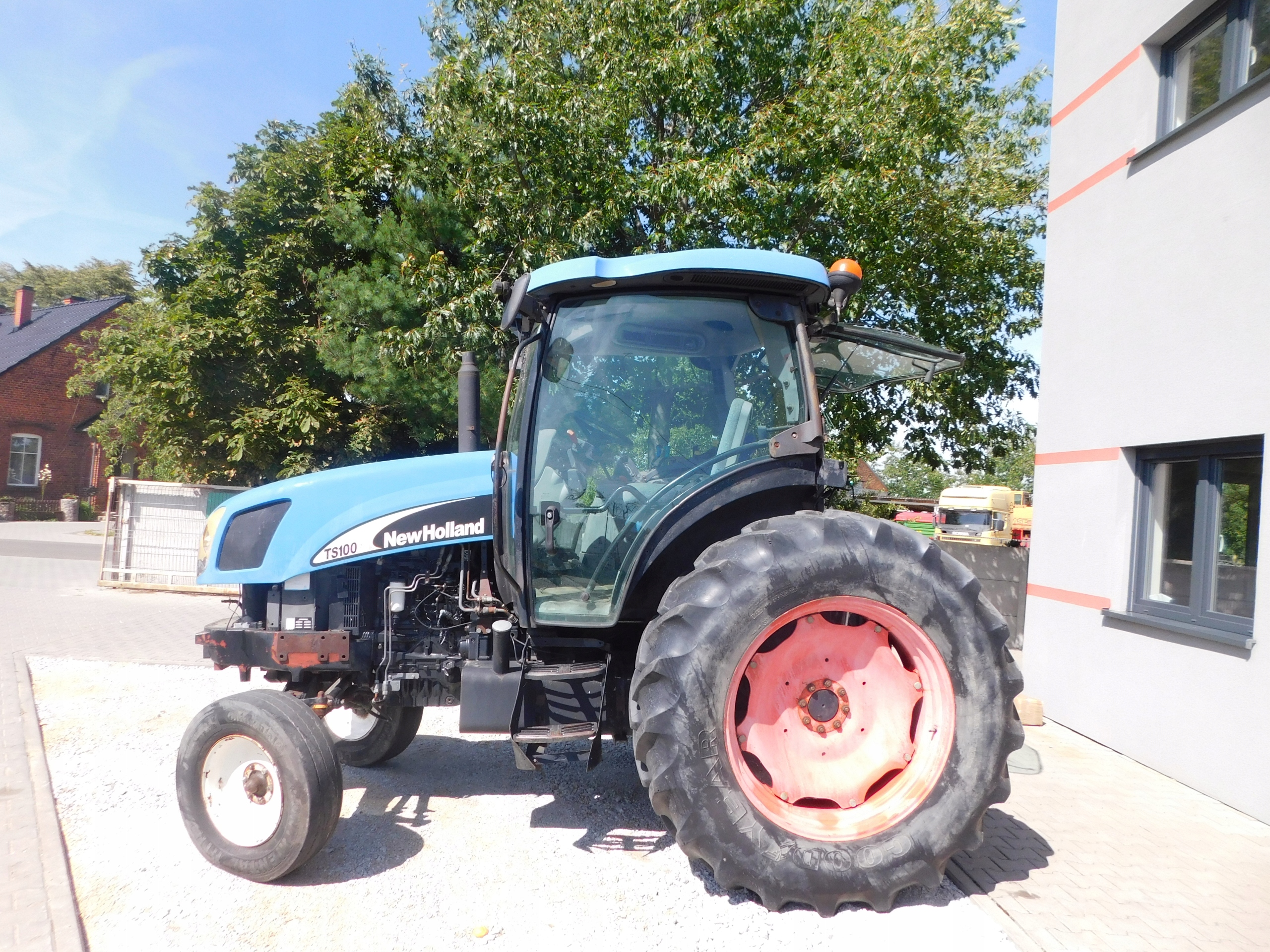 NEW HOLLAND TS100A ДВИГУН