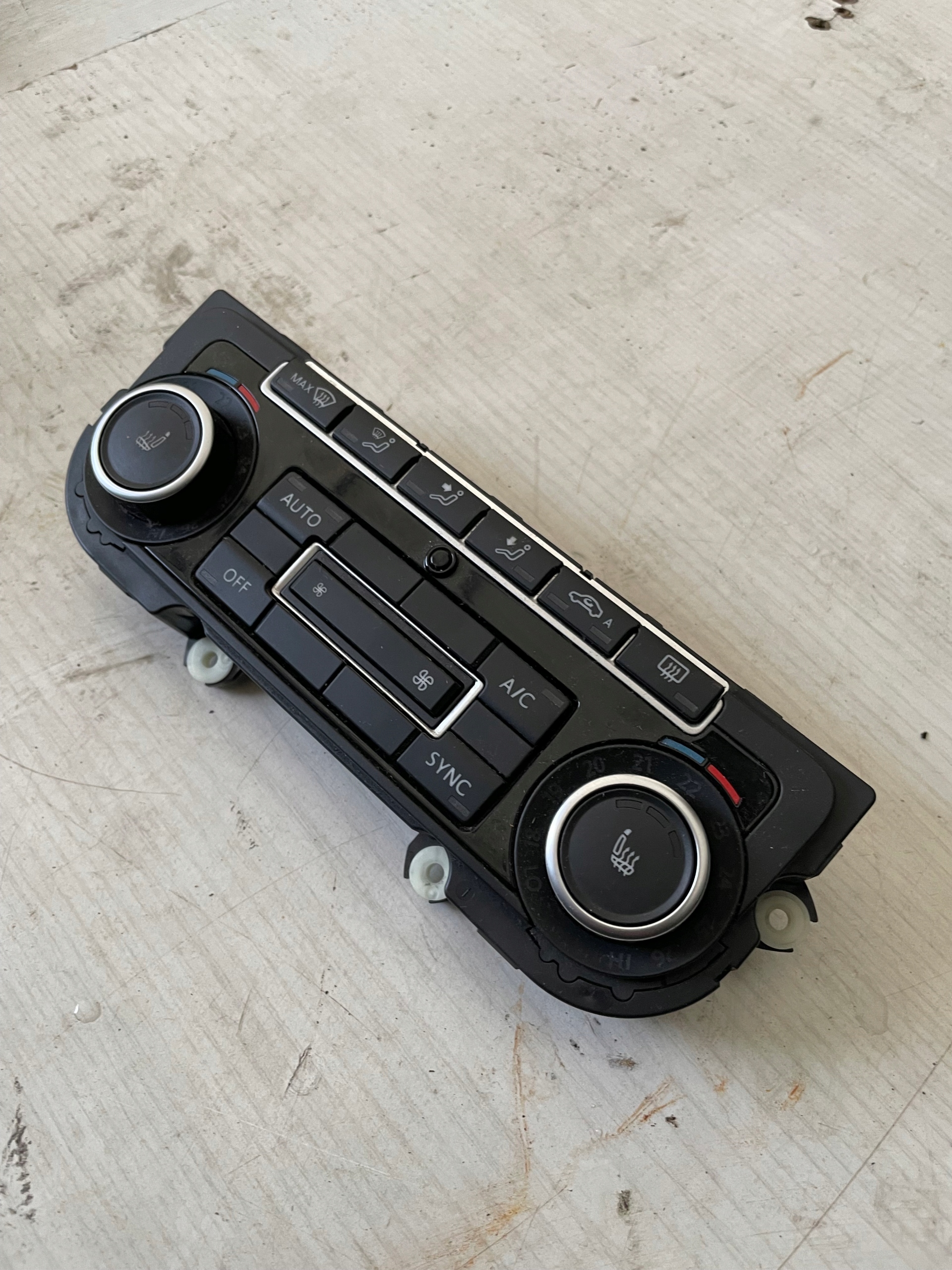 PANEL KLIMY VW PASSAT CADDY III LIFT CC 5K0907044GK