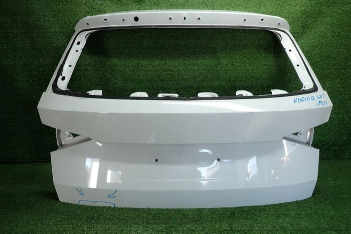SKODA KODIAQ LIFT 21- boot doors rear part