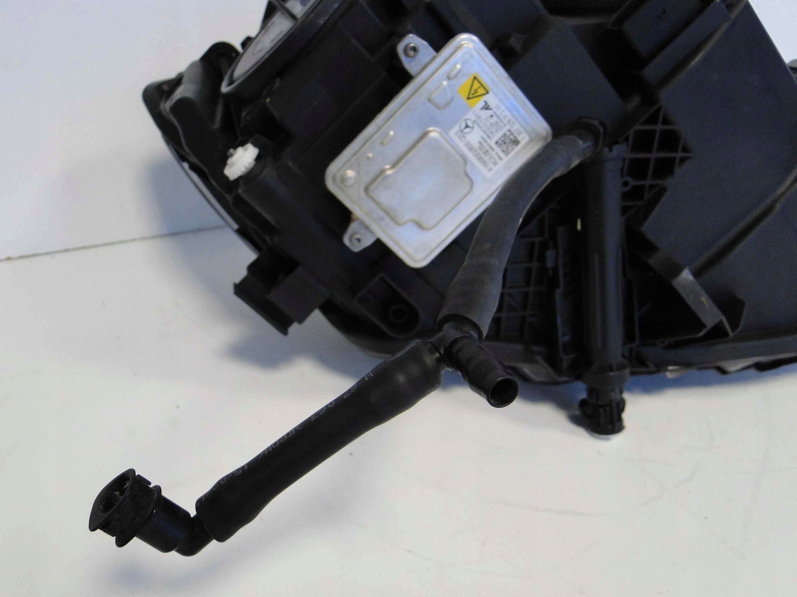 MERCEDES A W176 176 LIFT PRZETWORNICA LAMPY KSENON Typ samochodu 4x4/SUV Samochody osobowe