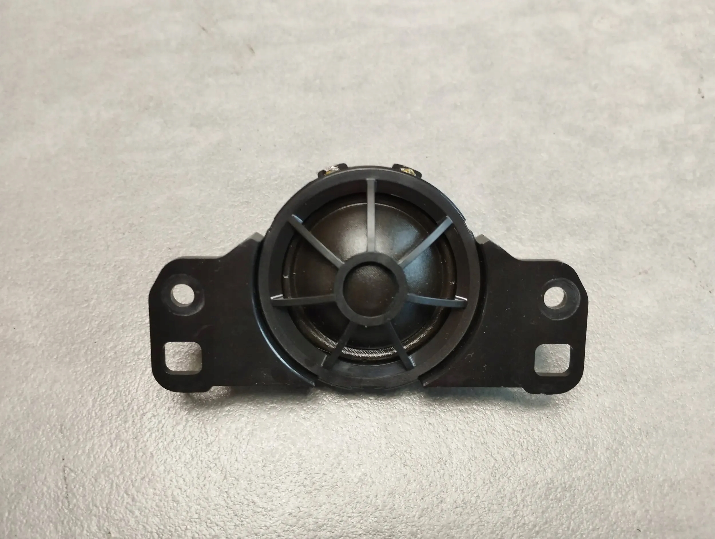 Audi A6 C7 4G speaker WYSOKOTONOWY 4H0035399
