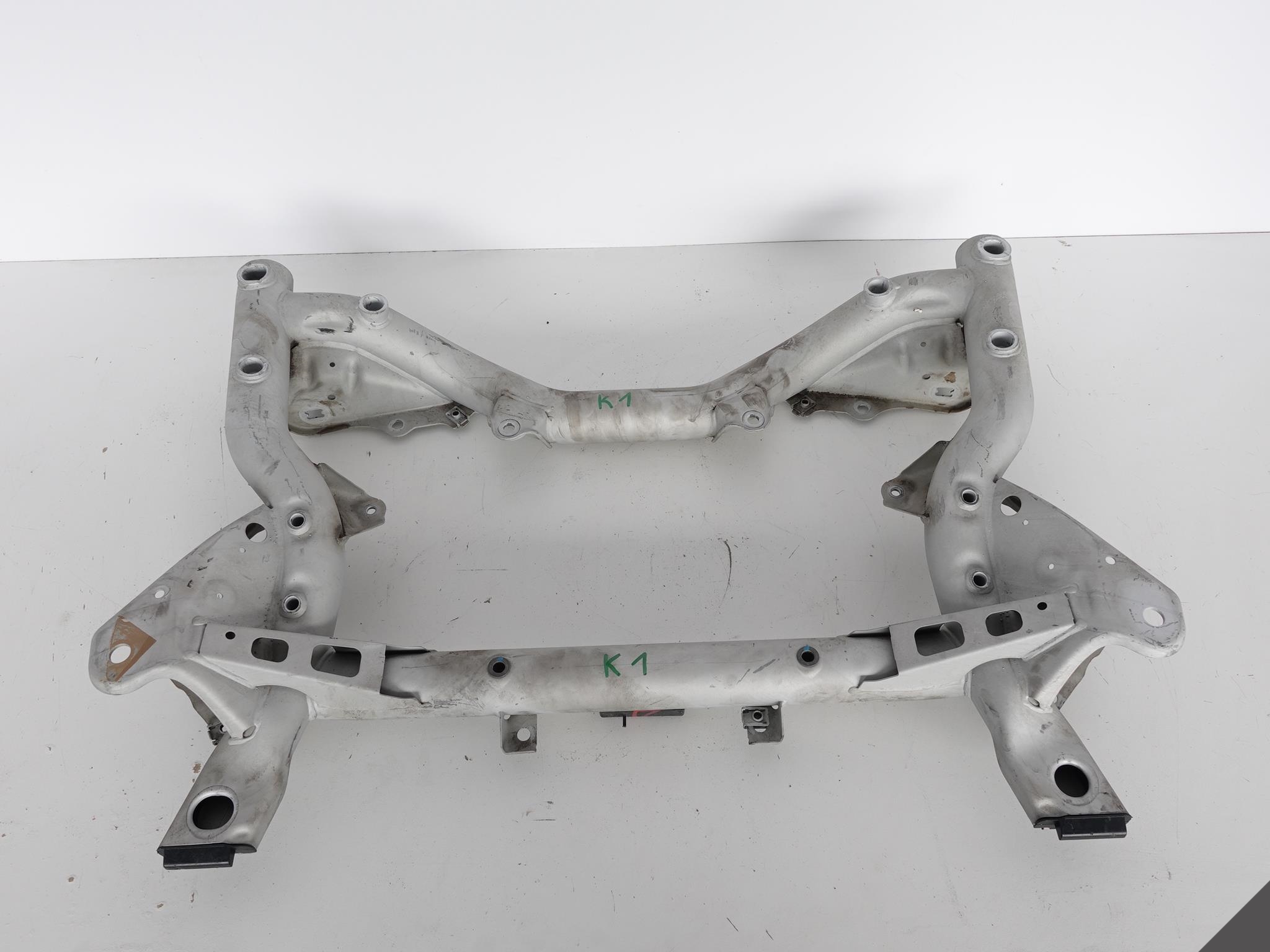 MERCEDES CLS W218 E W212 axle beam subframe front 100KM