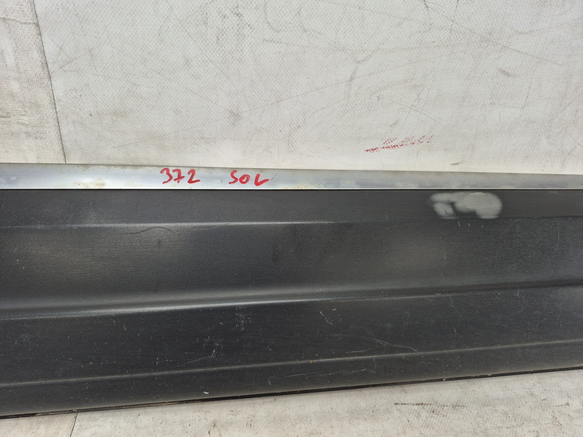 VW TIGUAN and 5N0 moulding door right front front 5N0854940D