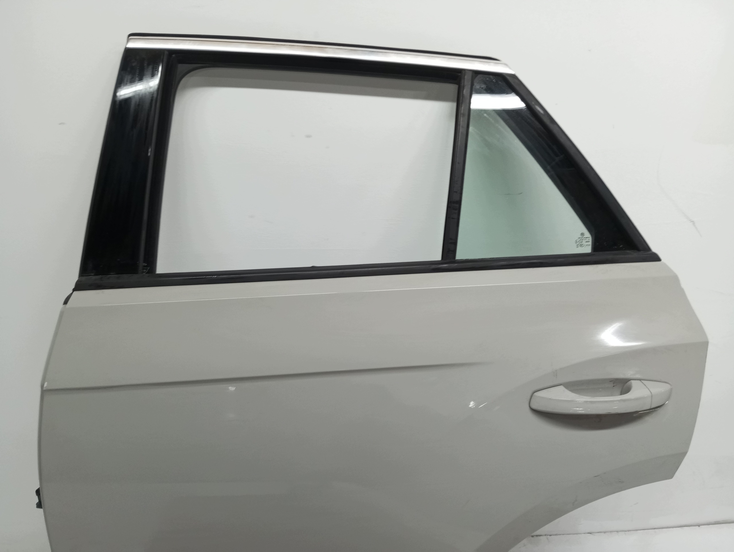 door VW T-ROC 2GA 23R BSZ left rear.