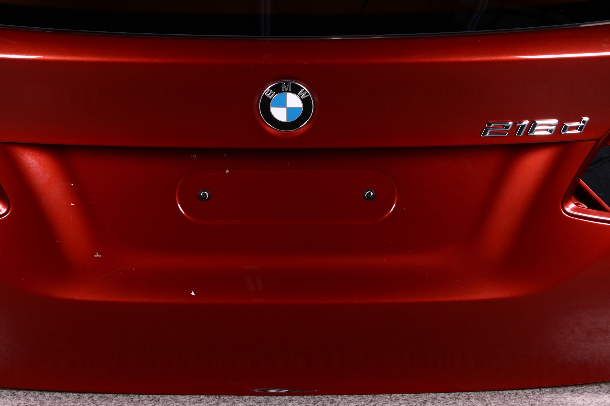 BMW F45 KLAPA TYŁ TYLNA KOMPLETNA KOLOR C1X ORANGE Typ samochodu Samochody osobowe