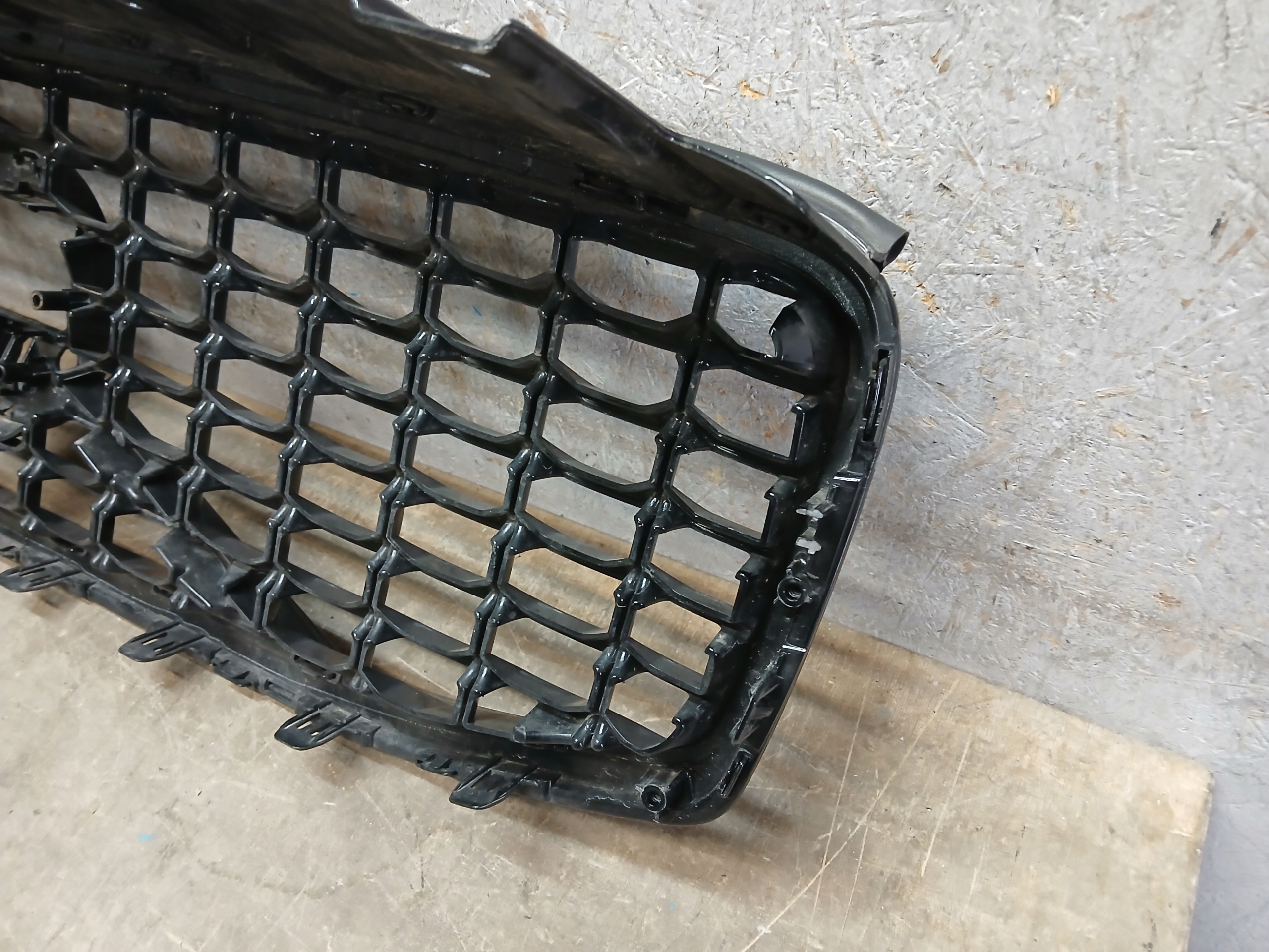 front PREKLADgrill VOLVO XC60 XC-60 II 2 LIFT black