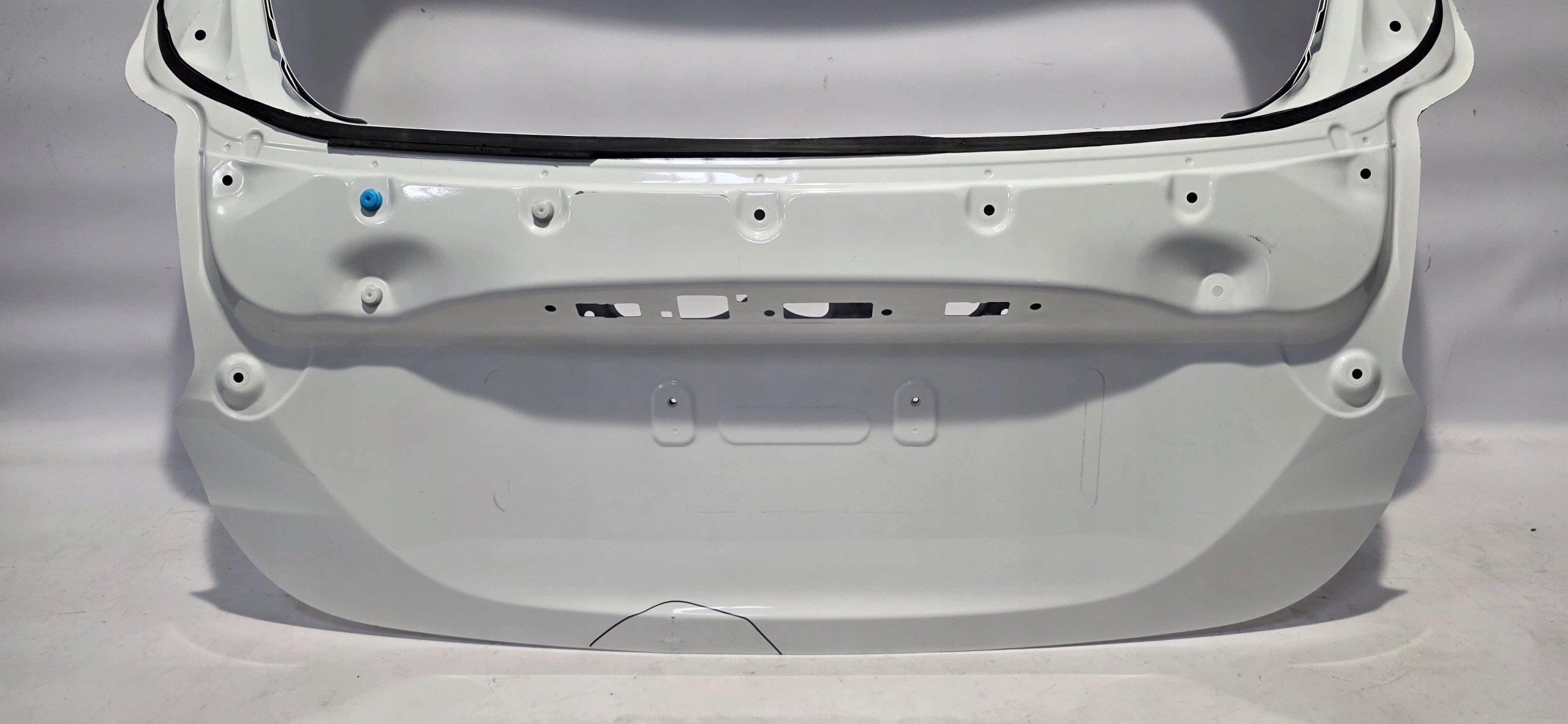 trunk door boot TOYOTA YARIS IV 20- original