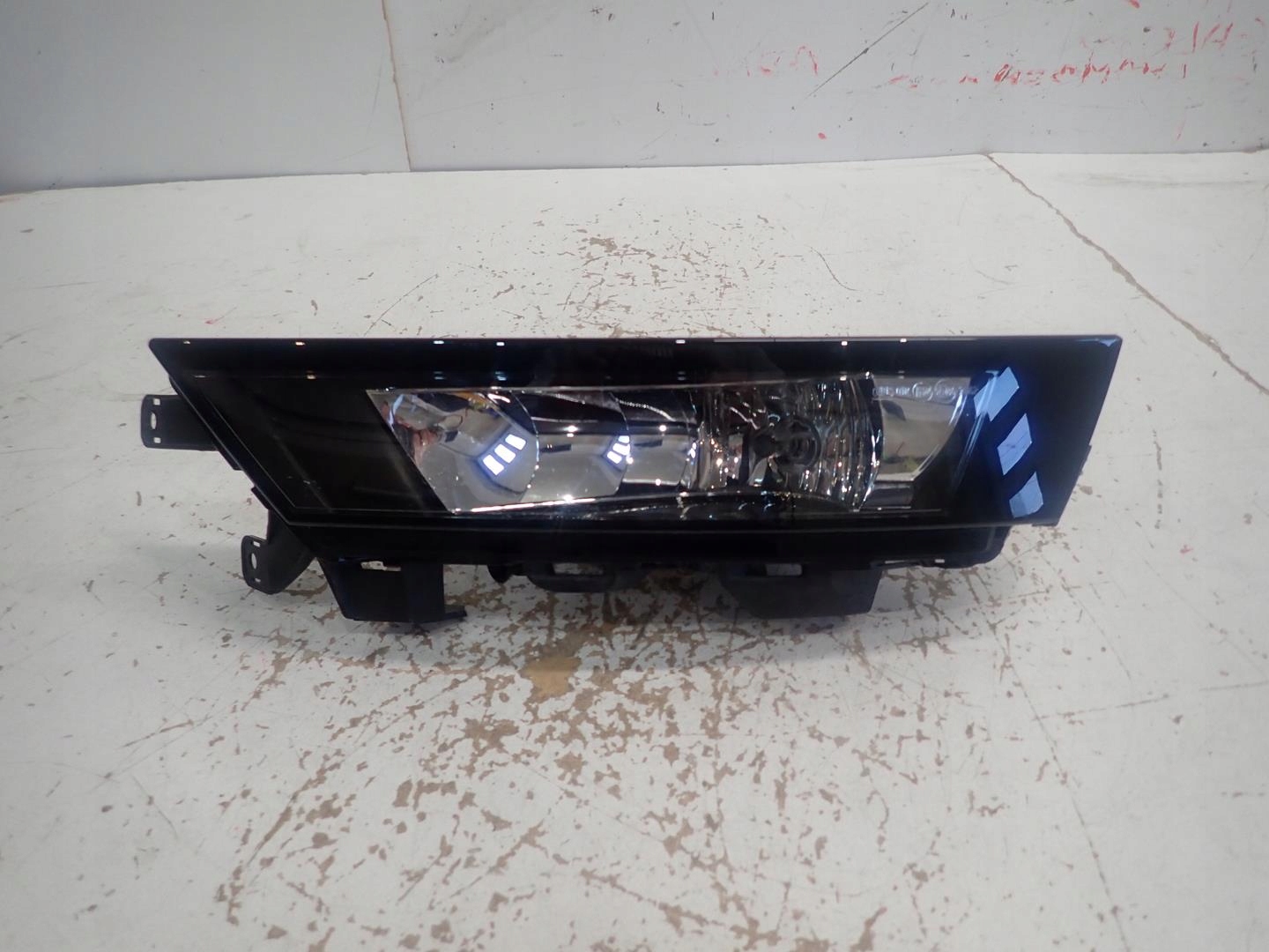 NEBELSCHEINWERFER LINKS SKODA RAPID LIFT 2017- 5JA941699D