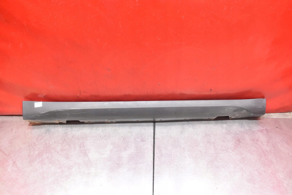 cap threshold right black BMW X1 E84 LIFT 12-15