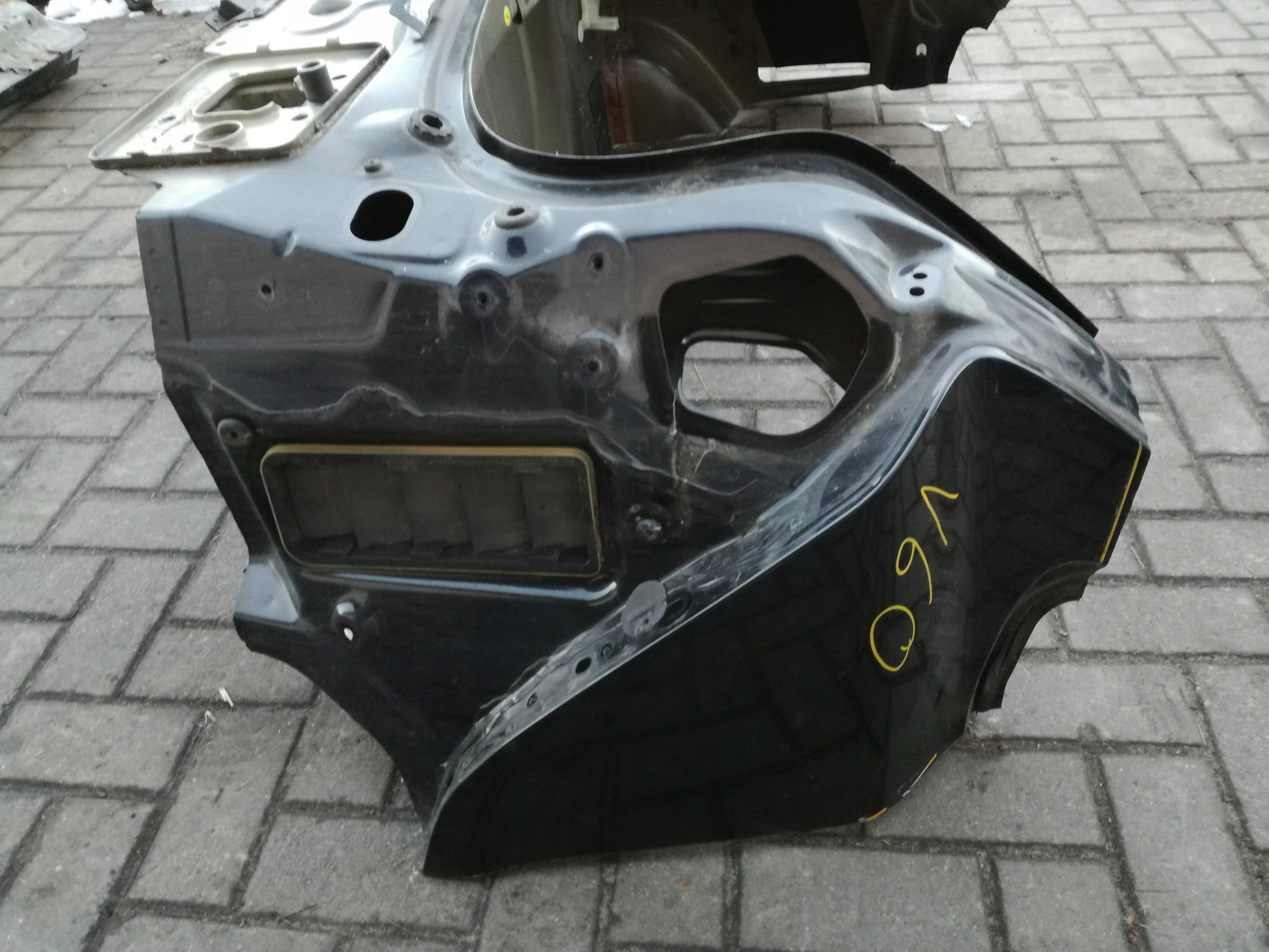 volvo V60 2010 - 2018 год ремень задний