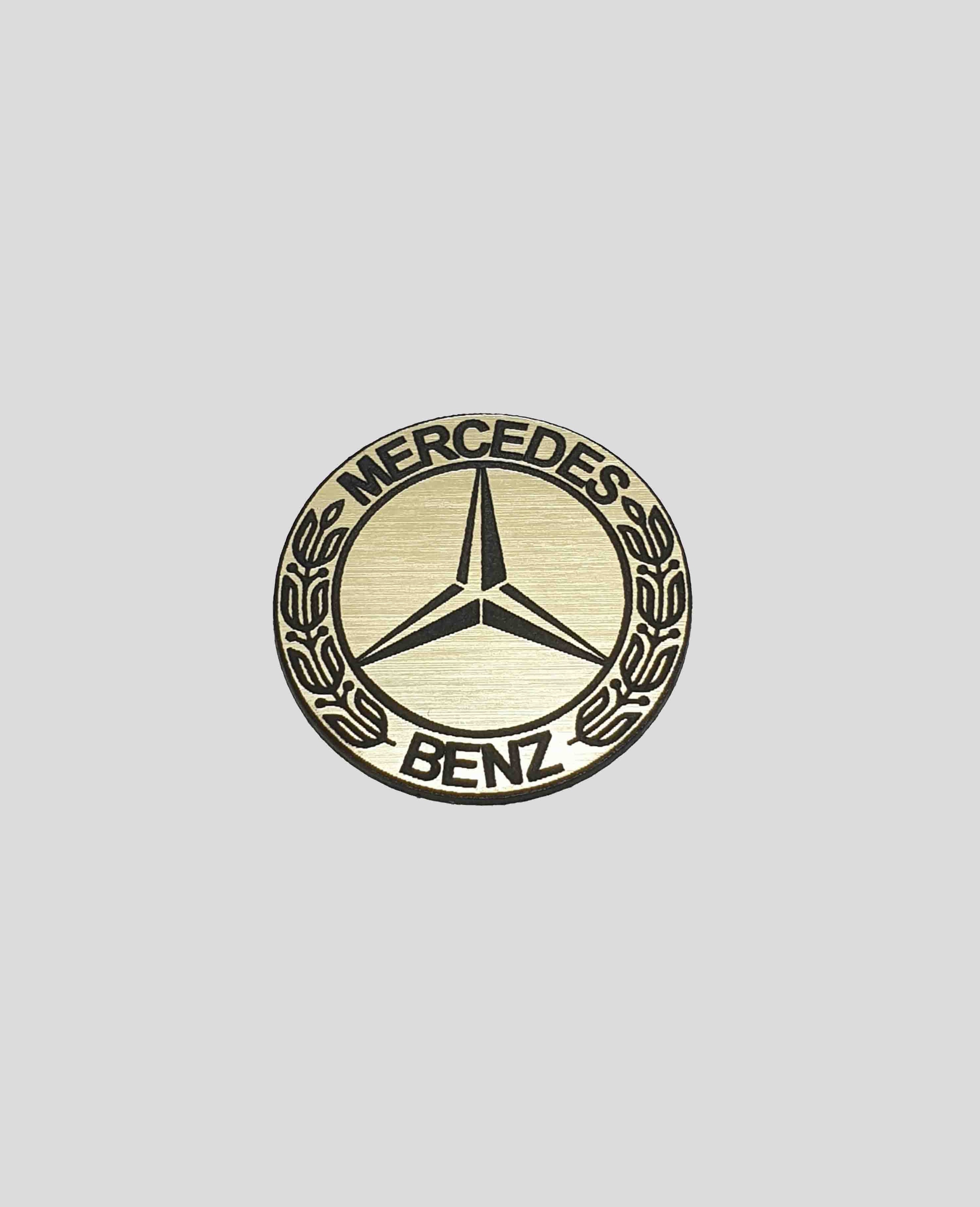 

Mercedes naklejka emblemat 60 mm *złota