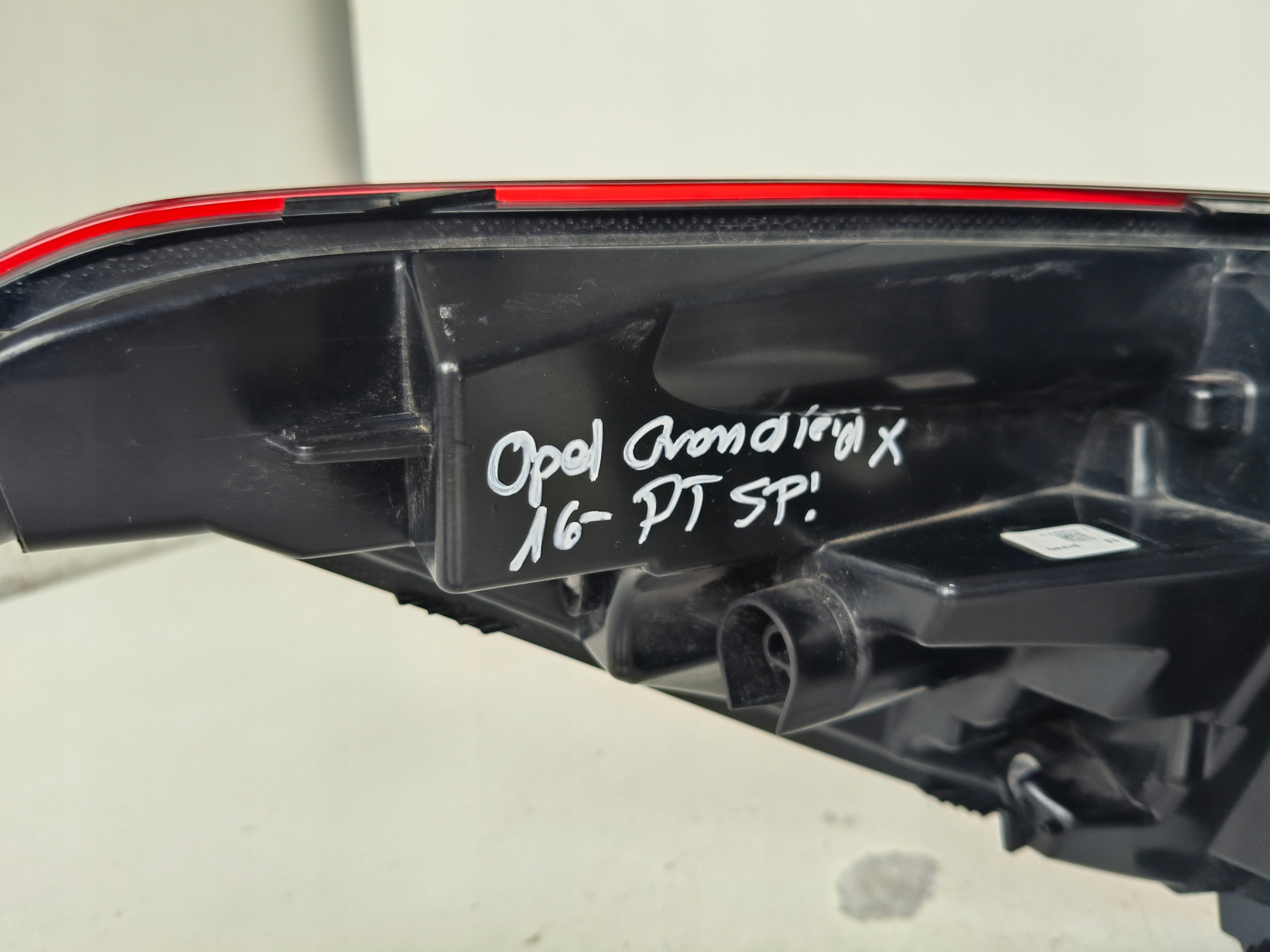 light right rear OPEL GRANDLAND X 16