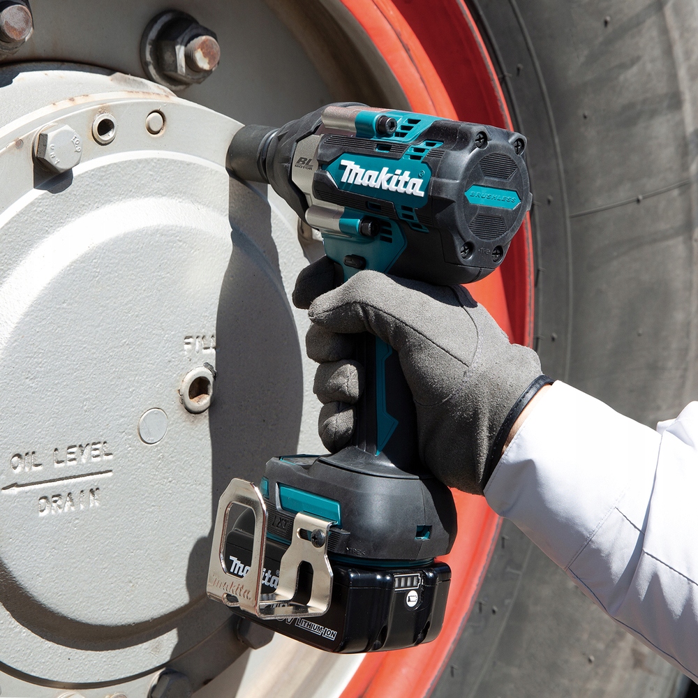 MAKITA DTW701Z AKUM KLUCZ UDAROWY 18V 700Nm 1/2'' Pojemność akumulatora 0 Ah