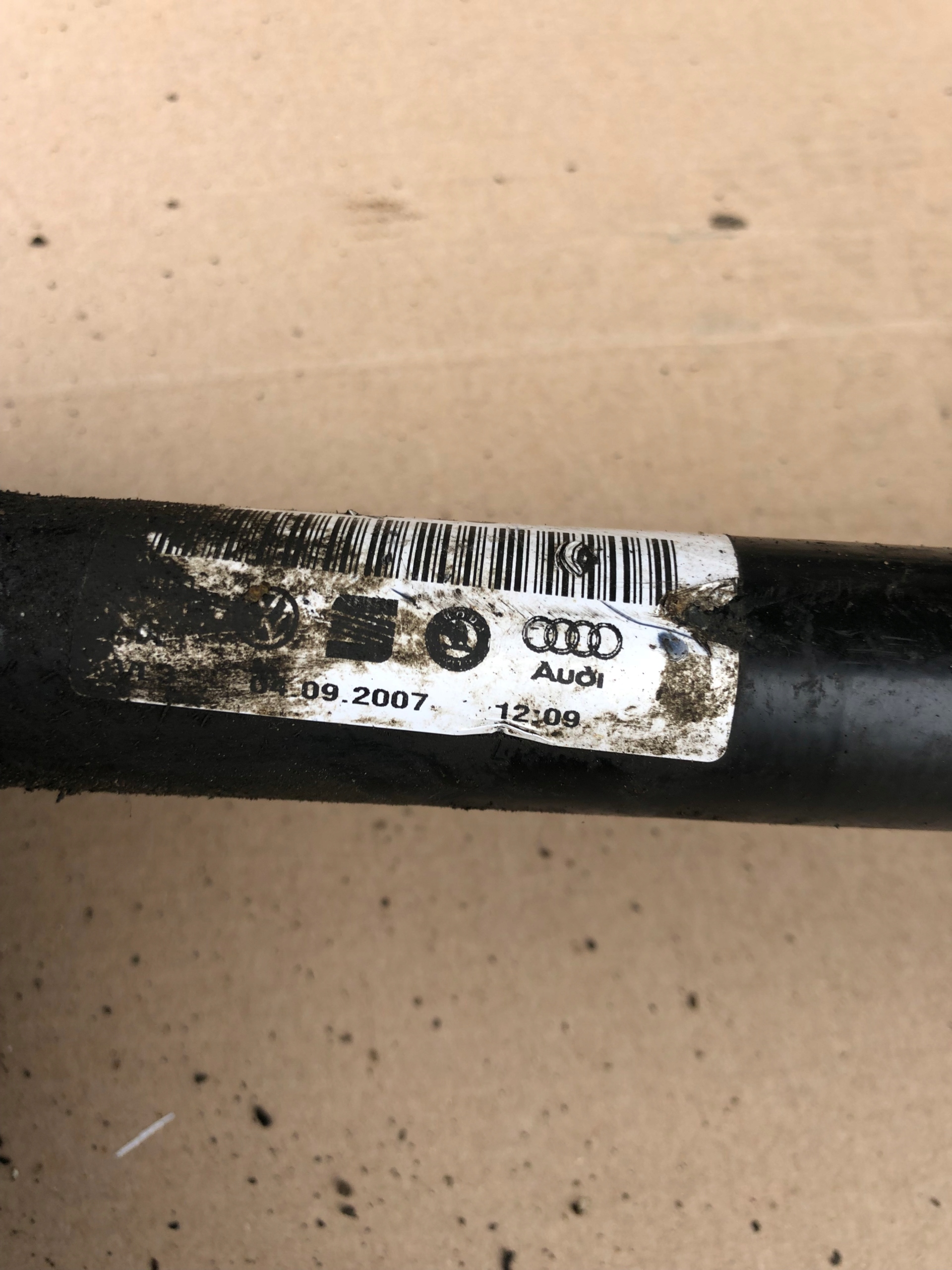 semi-axis left VW SKODA AUDI 1K0407271BJ