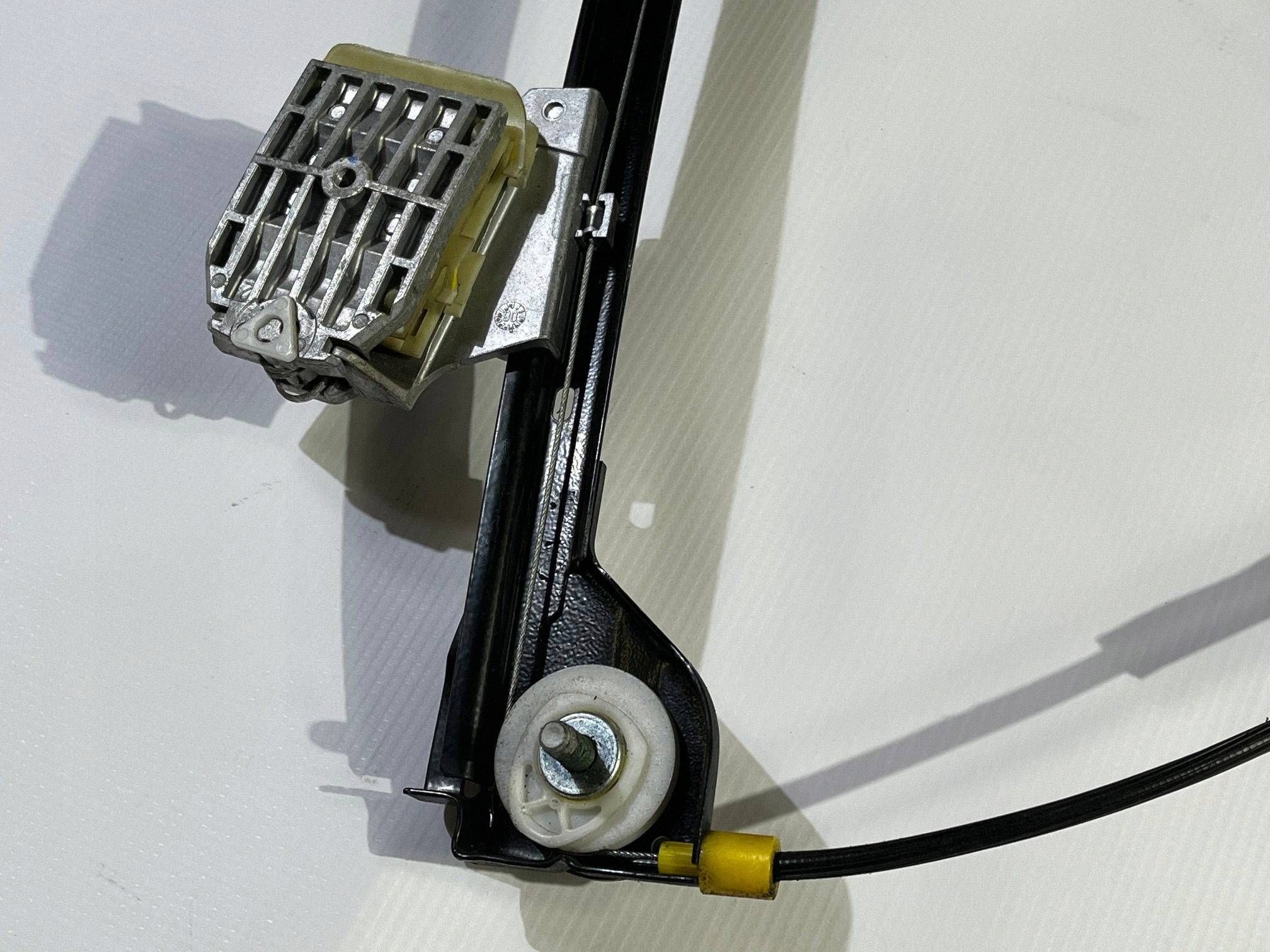 window regulator mechanism right prawej Ford Mustang V 2005-2009