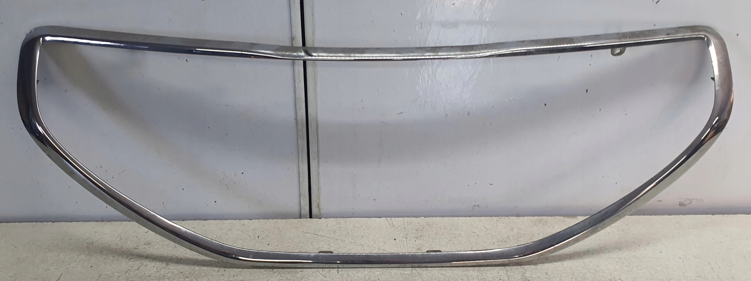 Listwa atrapy chrom PEUGEOT 208 I