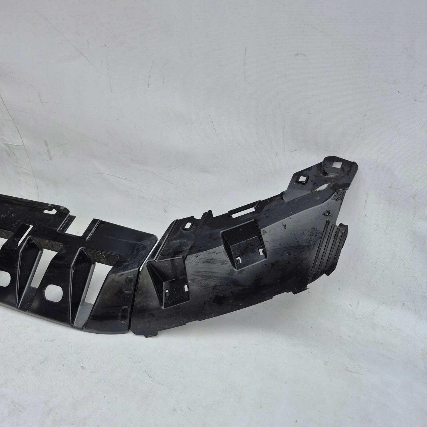 JAGUAR and-PACE and PACE -> support pillar of a bumper upper front J9D3-17640-A